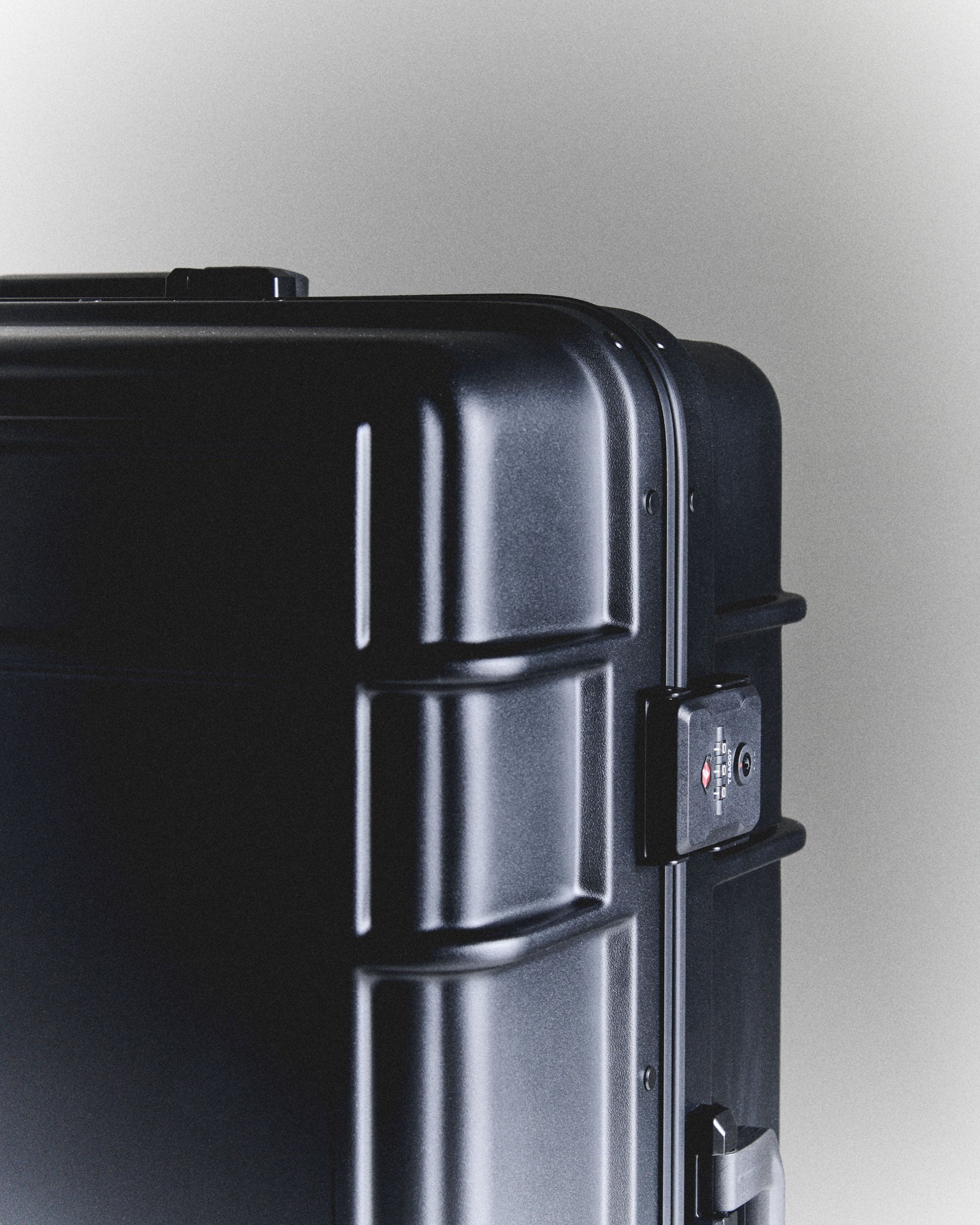 Backpacks and Suitcases Eastpak Resist'r Luggage Case (L) Unisex Backpacks and Suitcases - EK0A5BJG0081