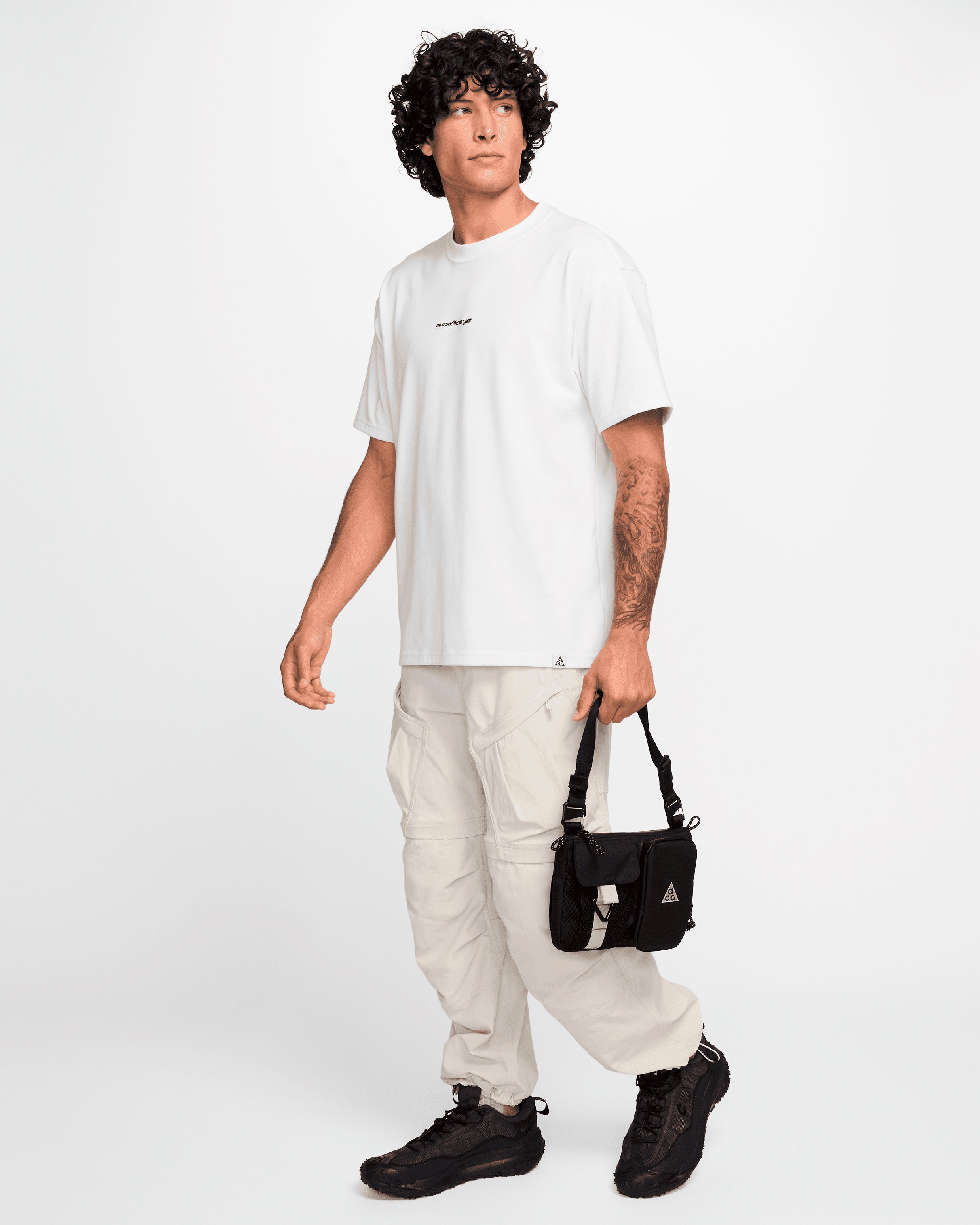 Handbags Nike ACG Daymax Unisex Shoulder Bag - HJ8180-010