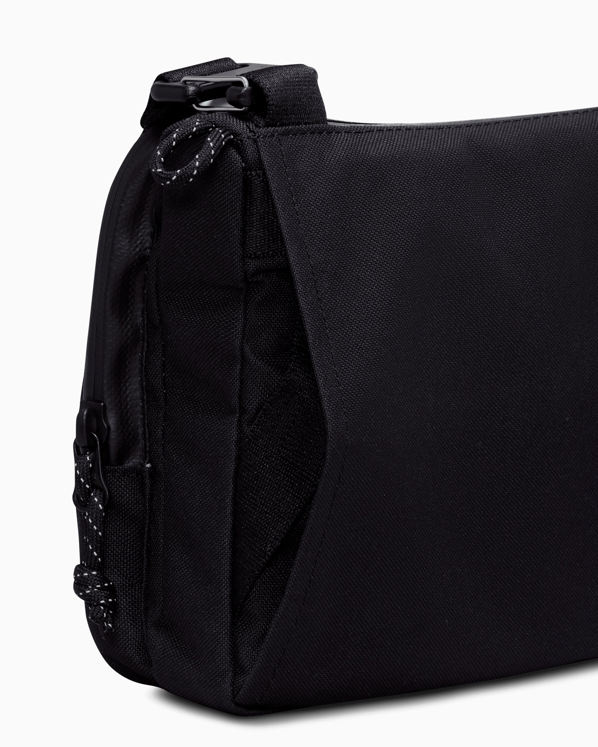 Handbags Nike ACG Daymax Unisex Shoulder Bag - HJ8180-010