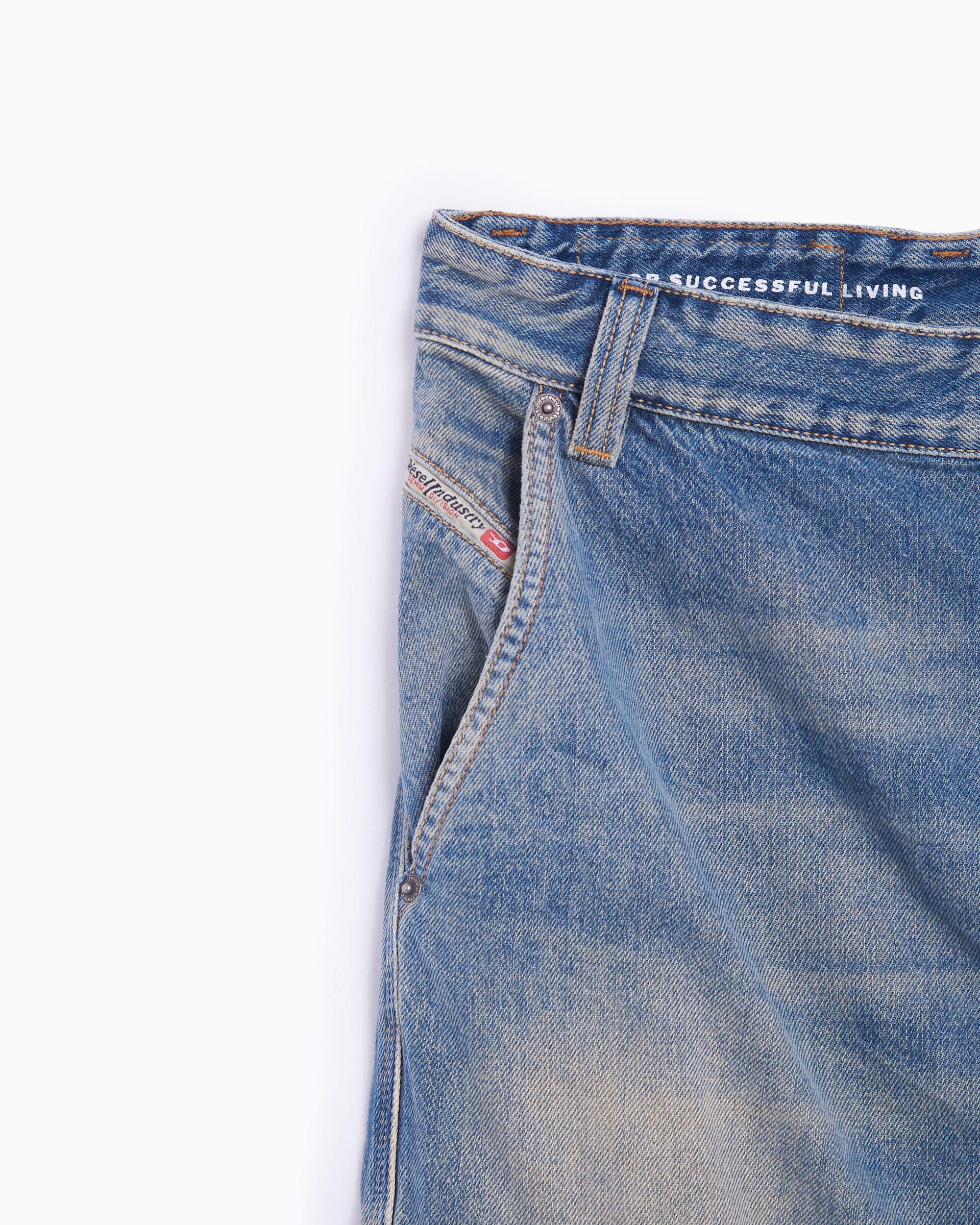 Jeans Diesel D-Fish L.32 Women's Cargo Pants Relaxed Women's Cargo Jeans - A12833-09J83-01