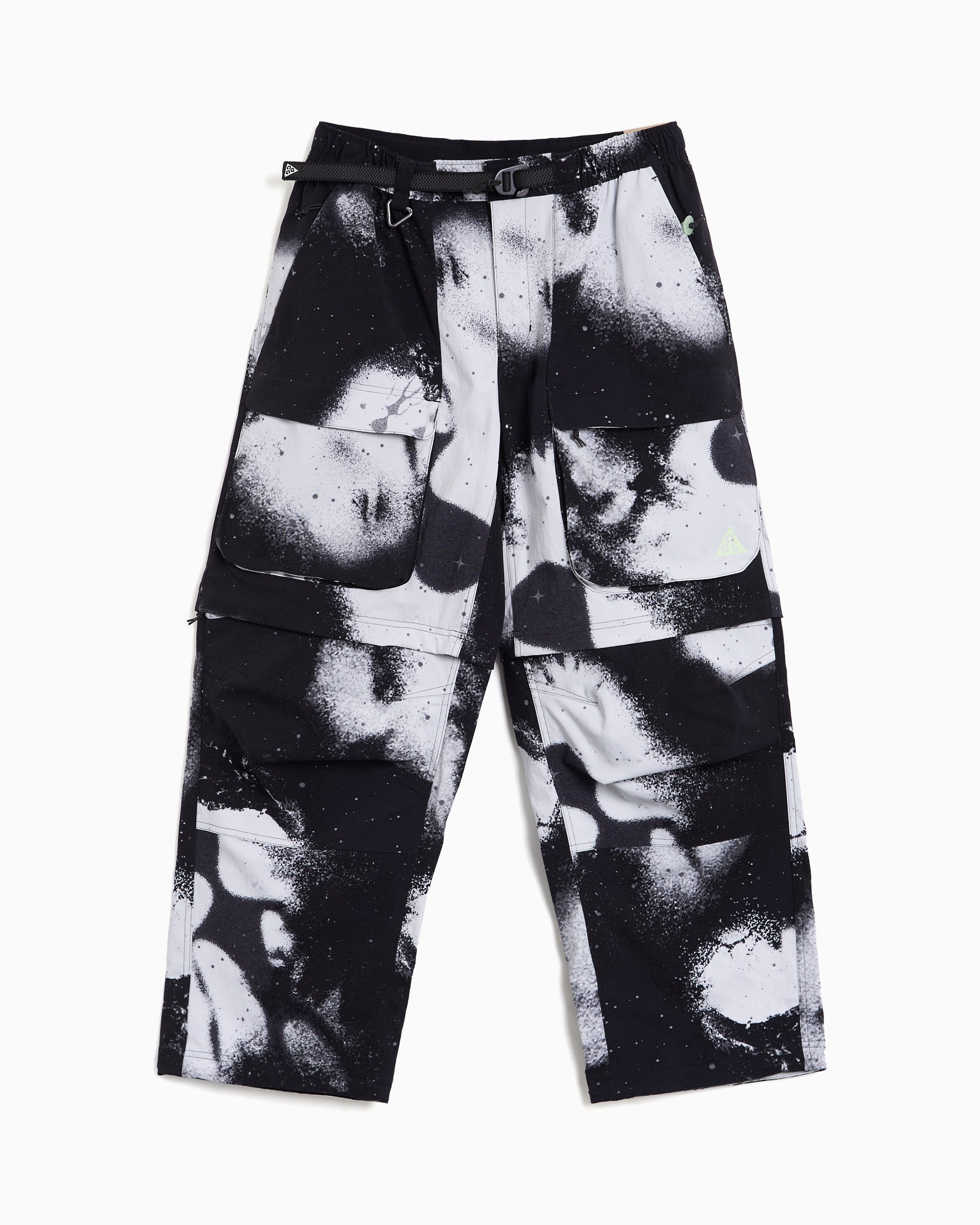 Pants Nike ACG Smith Summit Water-Repellent Men's Cargo Pants - HV1129-060