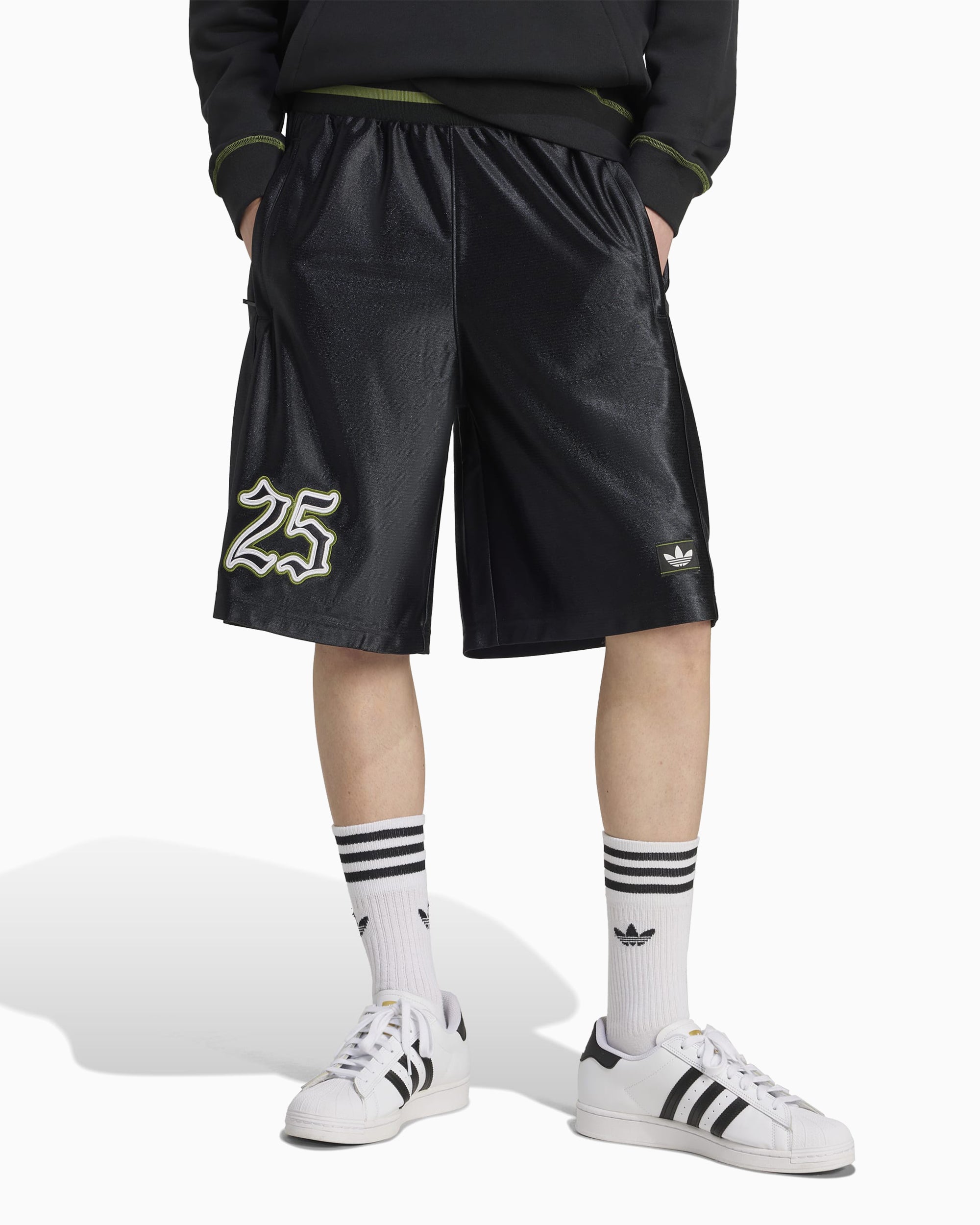 Shorts adidas Originals Oversize Men's Shorts - JY2769