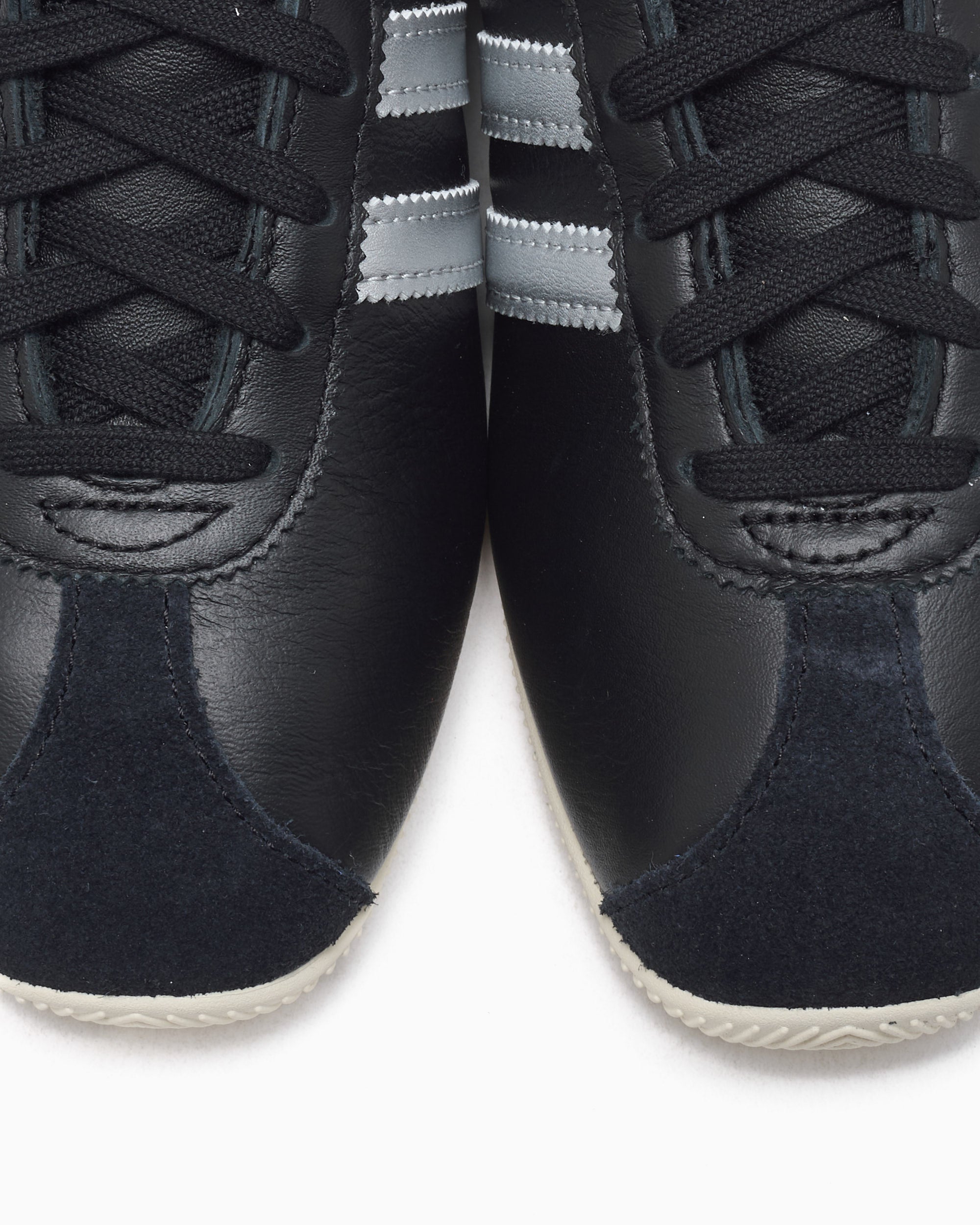 Sneakers adidas Originals Women's Paris - IH9227