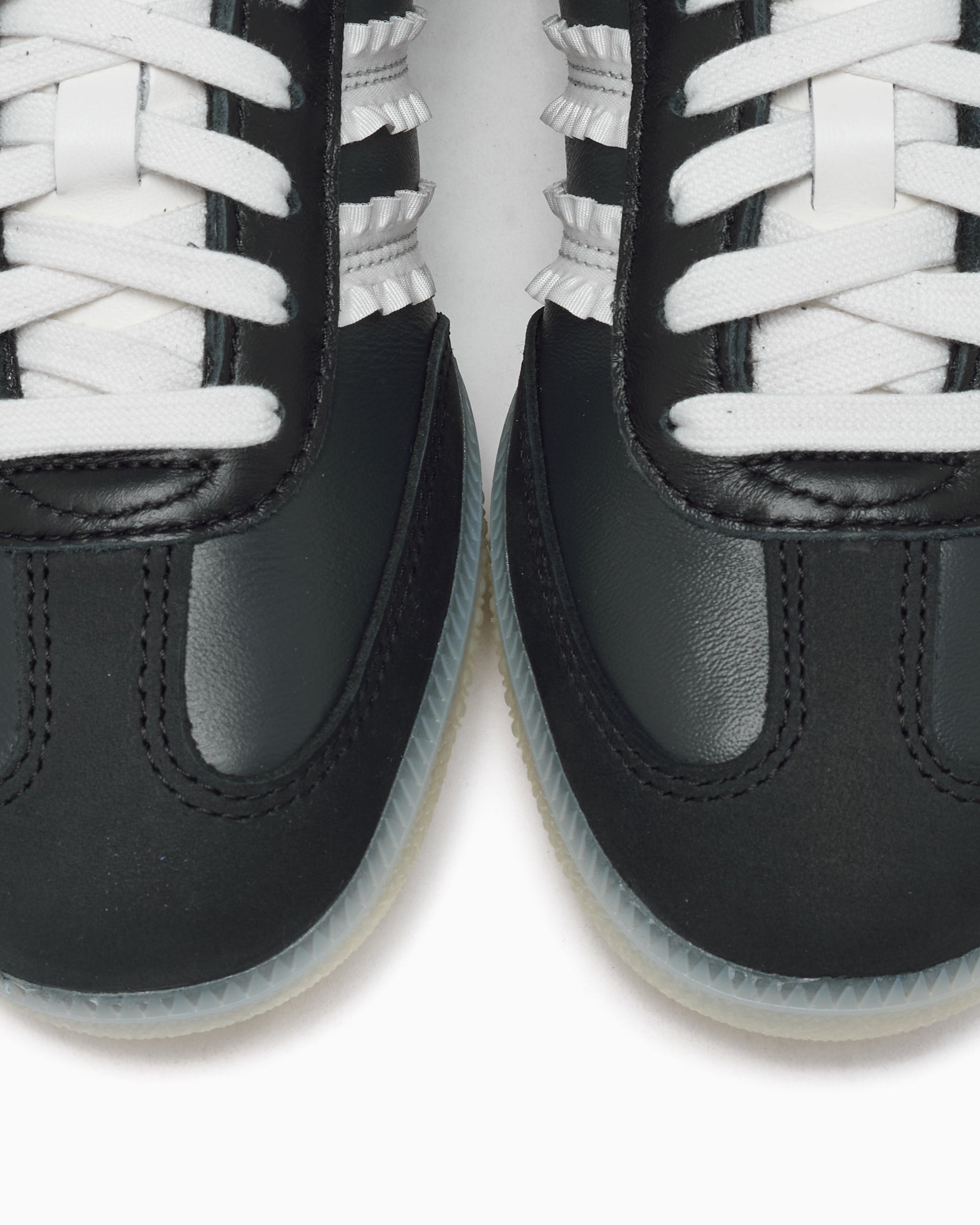 Sneakers adidas Originals Women's Samba OG "Ruffle Stripes" - JR8831