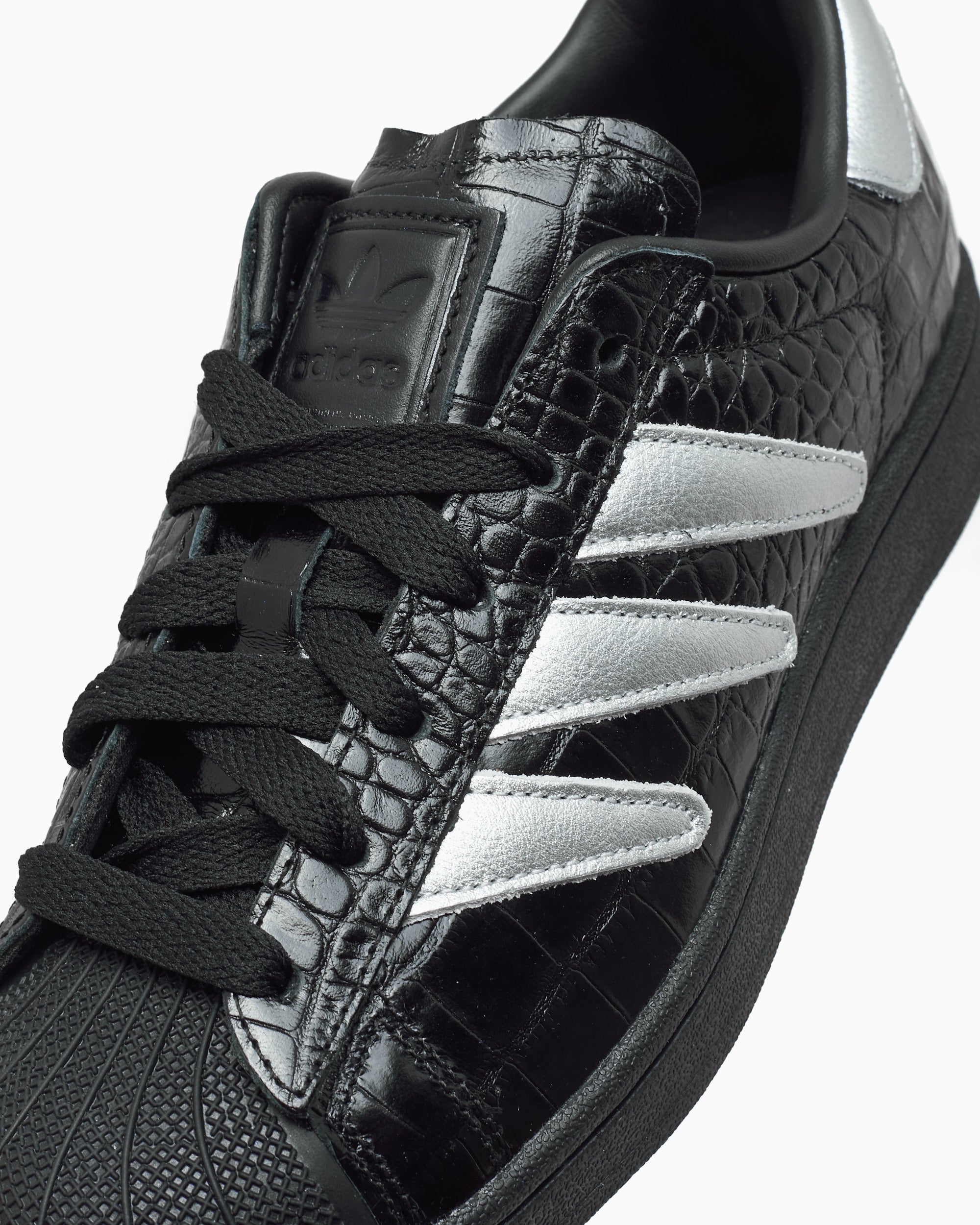 Sneakers adidas Originals Women's Superstar II "Crocodile" - HQ9303