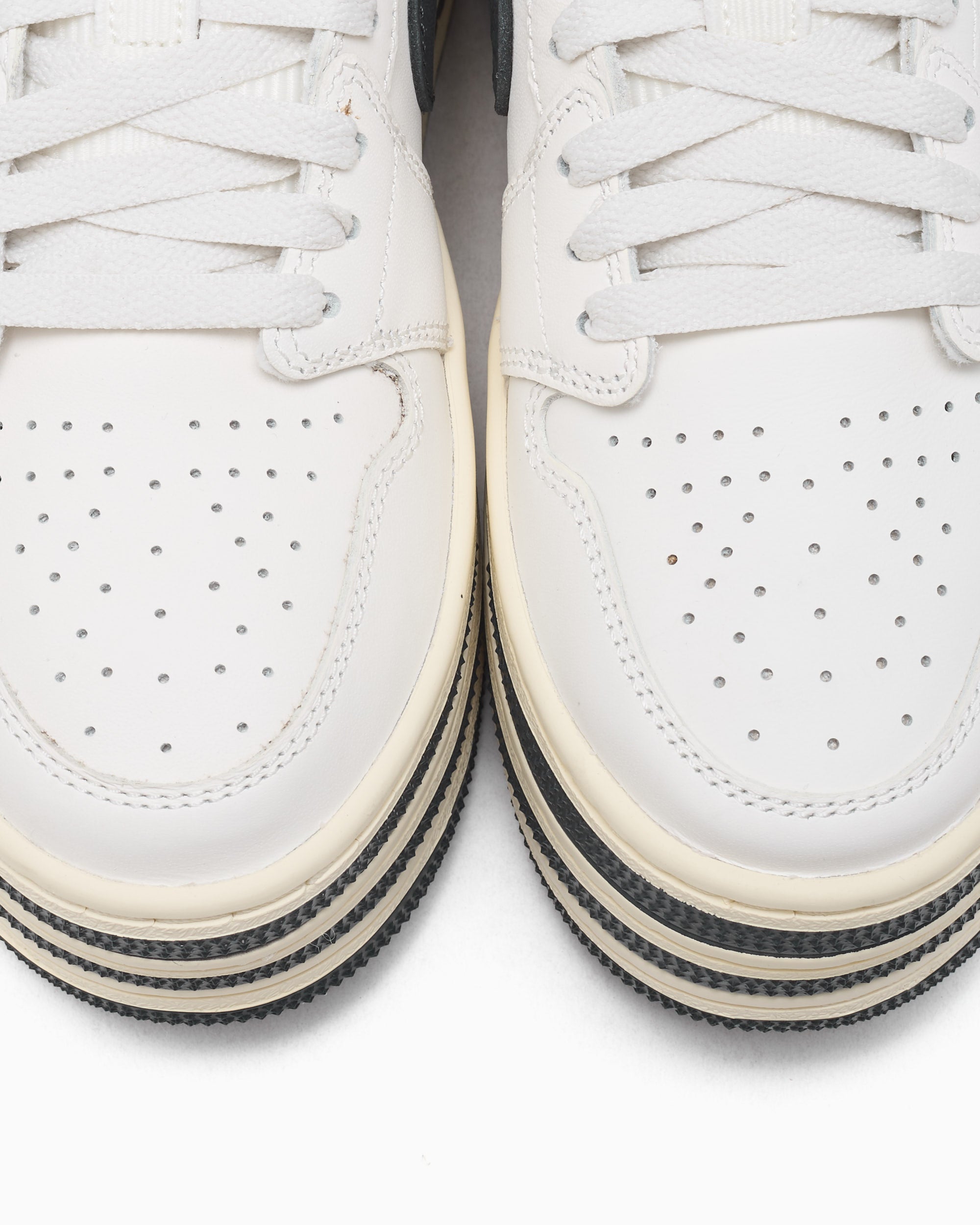 Sneakers Air Jordan 1 Women's Triple Stack - HV8288-100