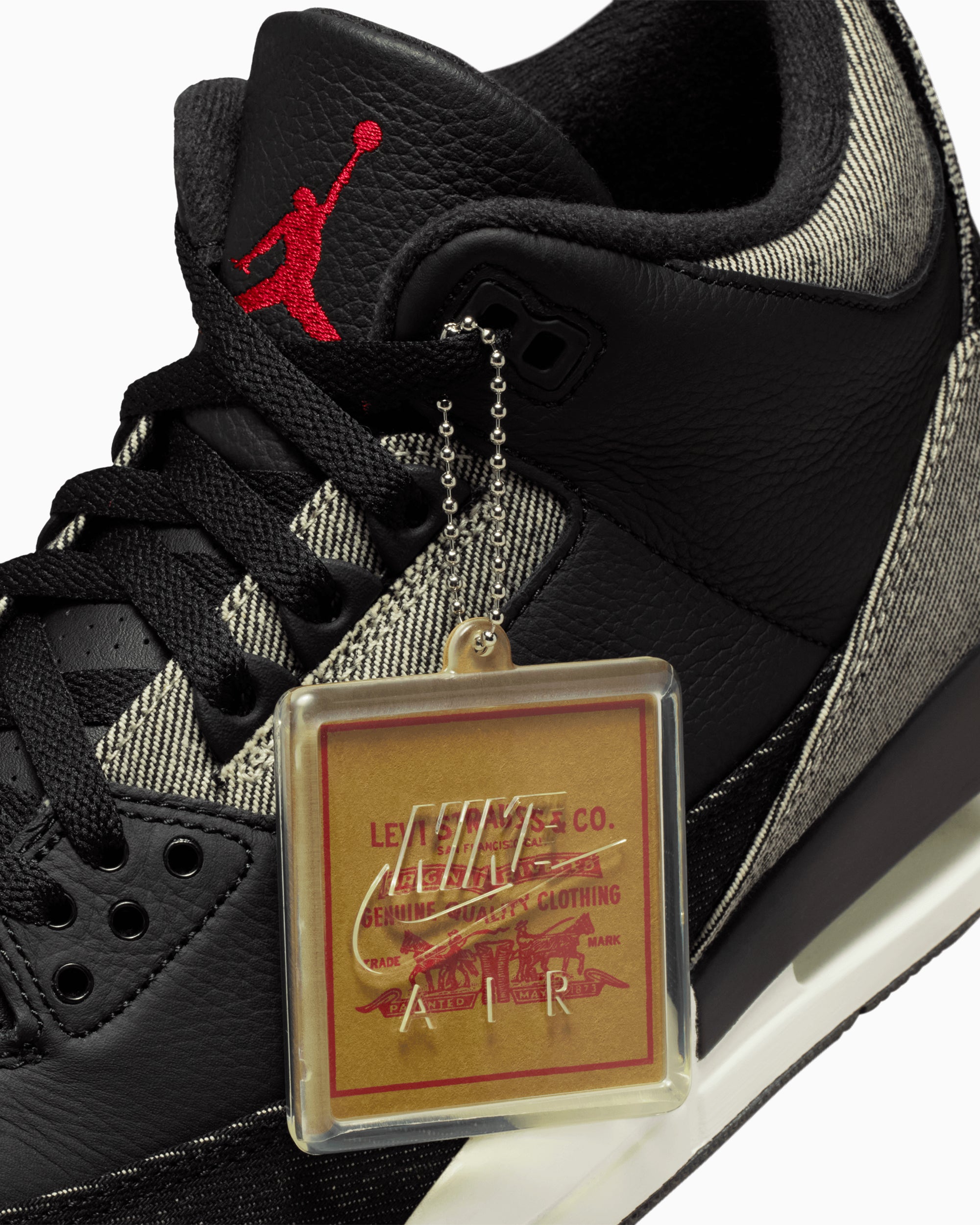 Sneakers Air Jordan x Levi's 3 Retro "Black Denim" - IR0914-400