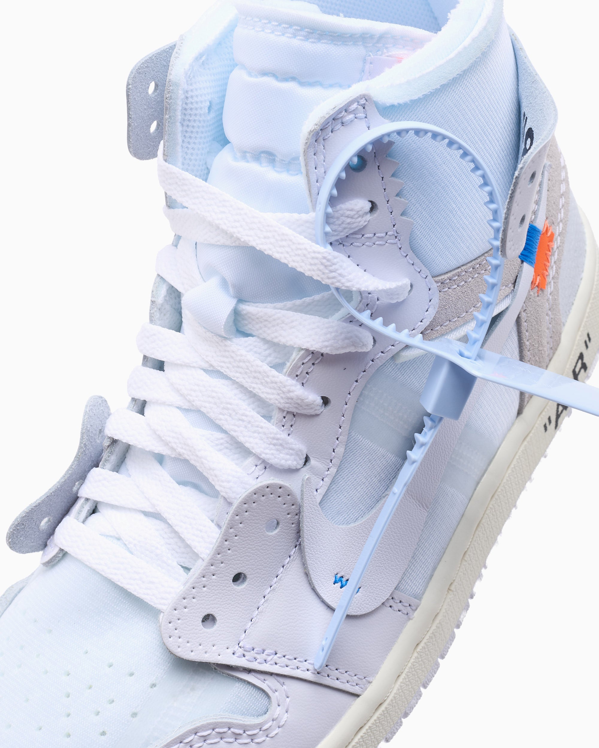 Sneakers Air Jordan x Virgil Abloh Archive 1 Retro High "Alaska" - AA3834-100