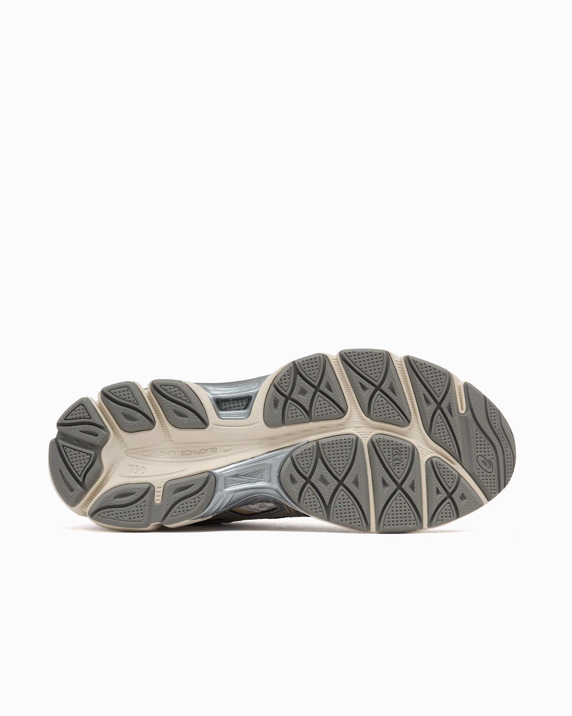 Sneakers ASICS Gel-Cumulus™ 16 - 1203A733-101