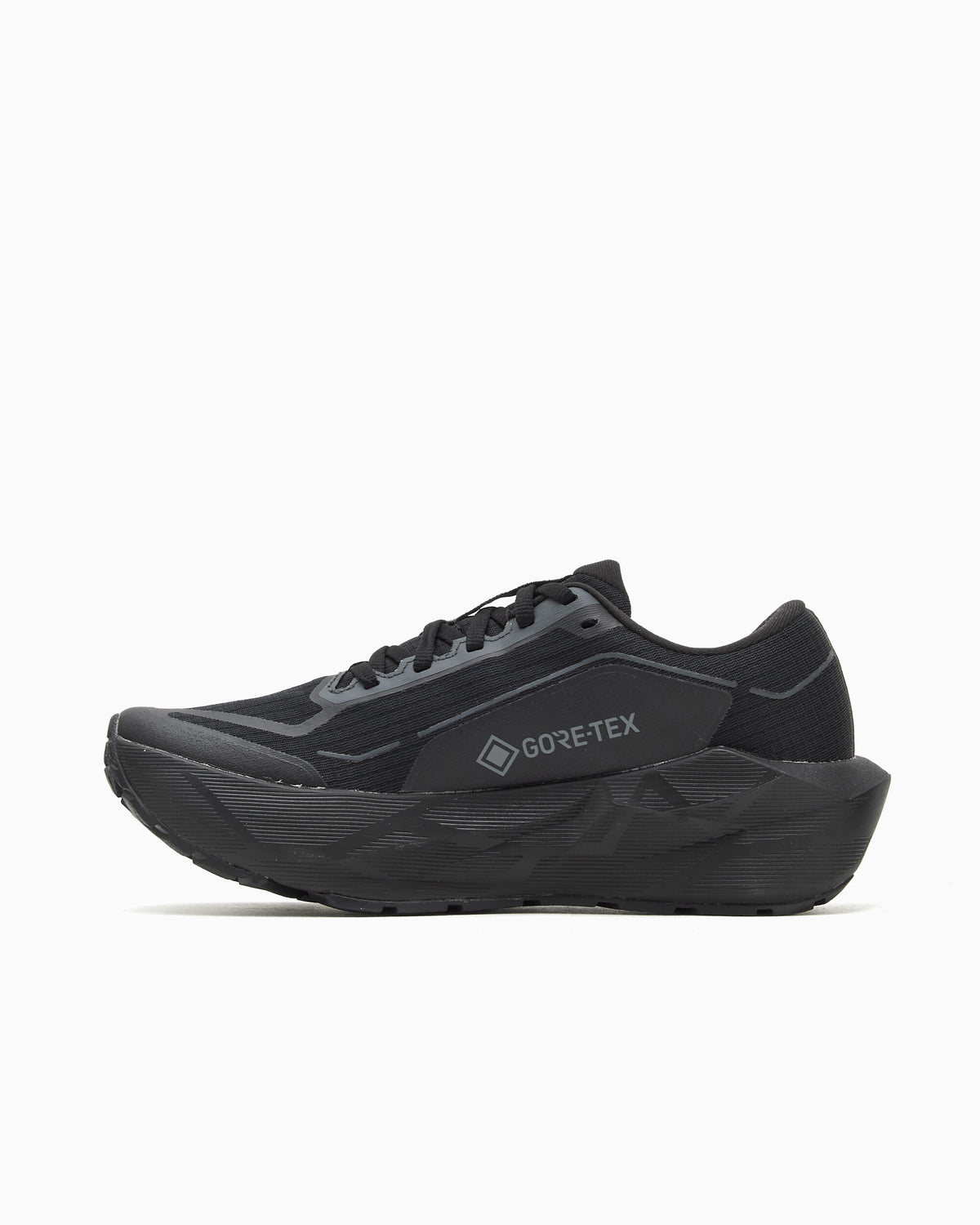 Sneakers ASICS Novablast 6 Gore-Tex® "Black" - 1011C256-001