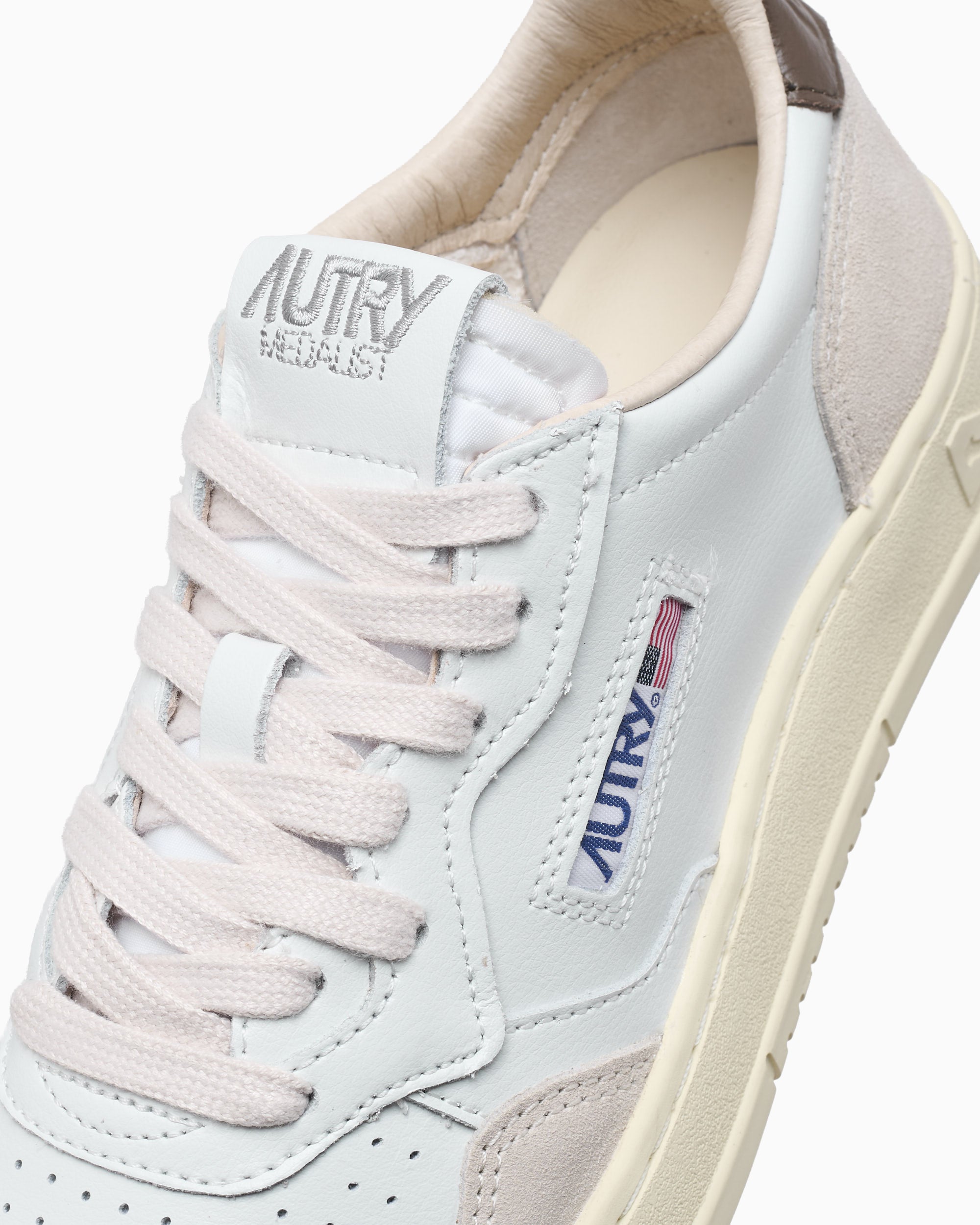 Sneakers Autry Women's Medalist Low - AULWLS15