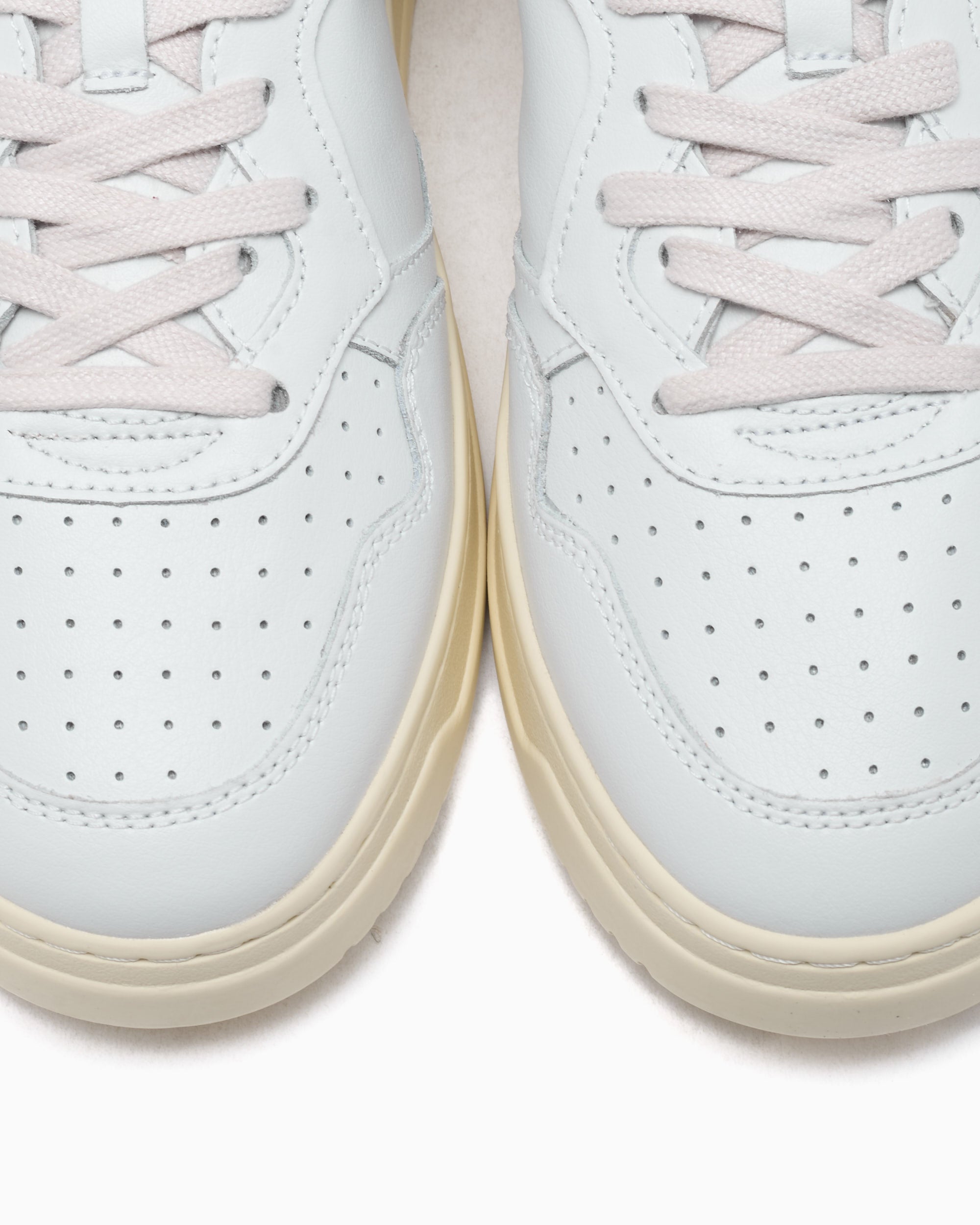 Sneakers Autry Women's Medalist Low Leather - AULWLL08