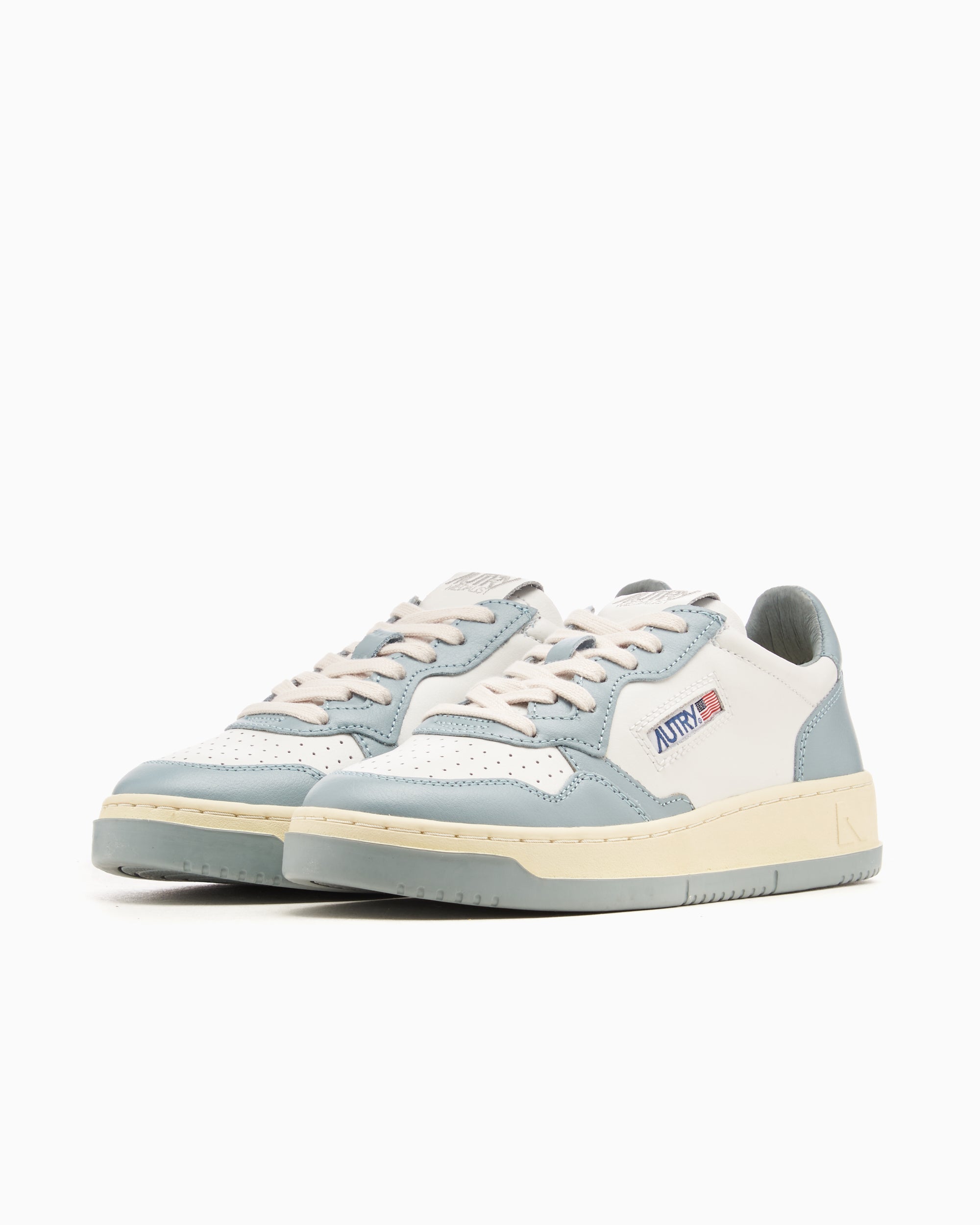 Sneakers Autry Women's Medalist Low Leather - AULWWB56