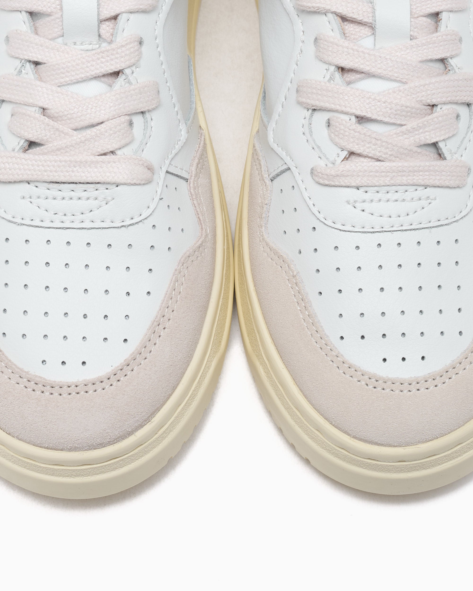 Sneakers Autry Women's Medalist Low Suede - AULWLS12