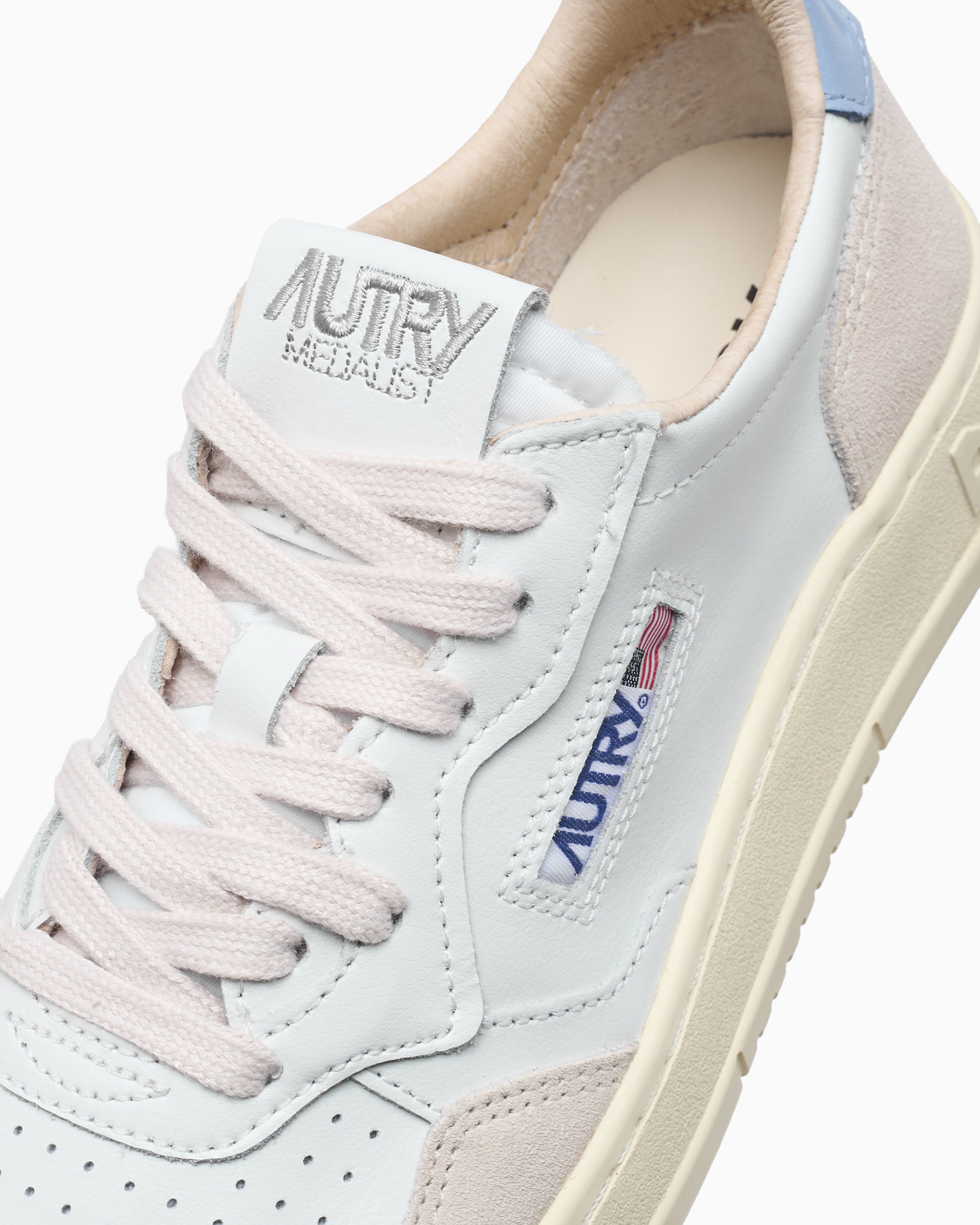 Sneakers Autry Women's Medalist Low Suede - AULWLS12