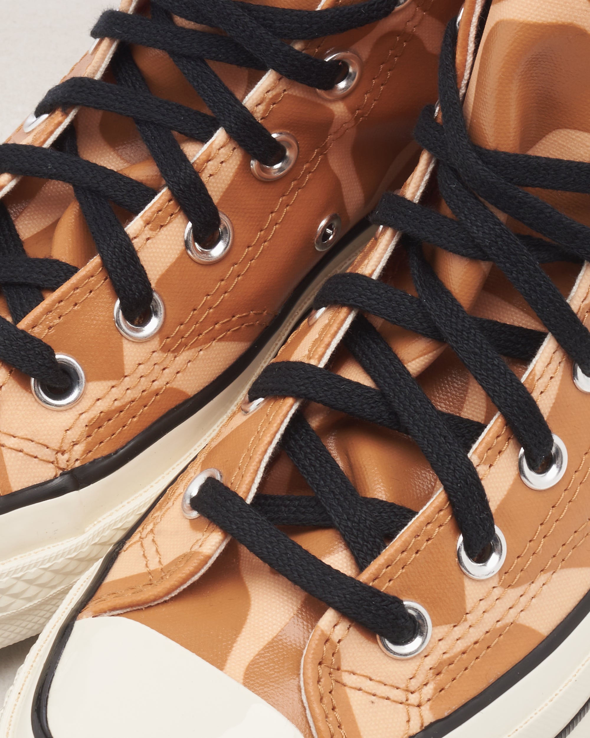 Sneakers Converse Chuck 70 High "Glow In The Dark Giraffe" - A13620C