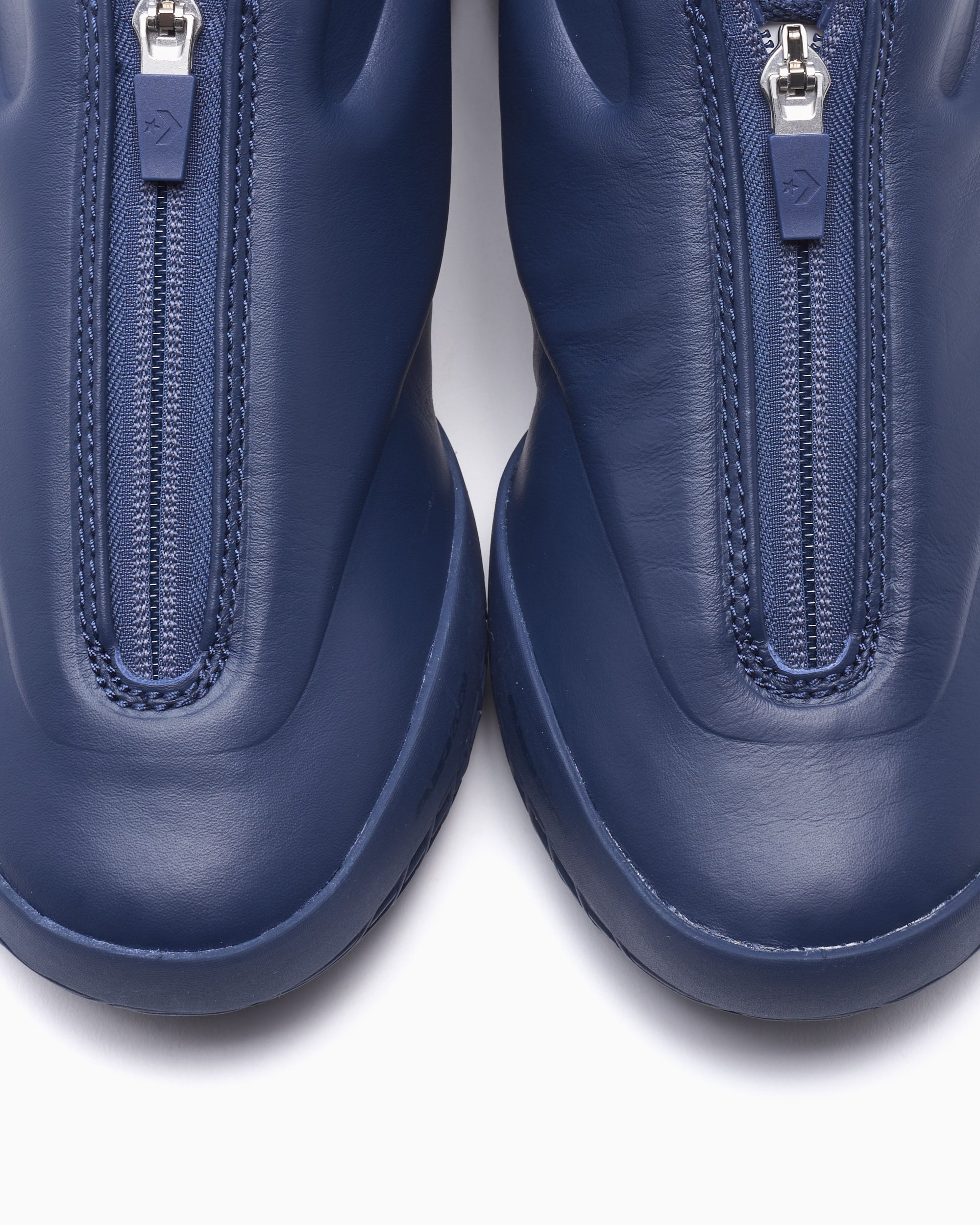 Sneakers Converse Shai 001 "Premium" - A23978C