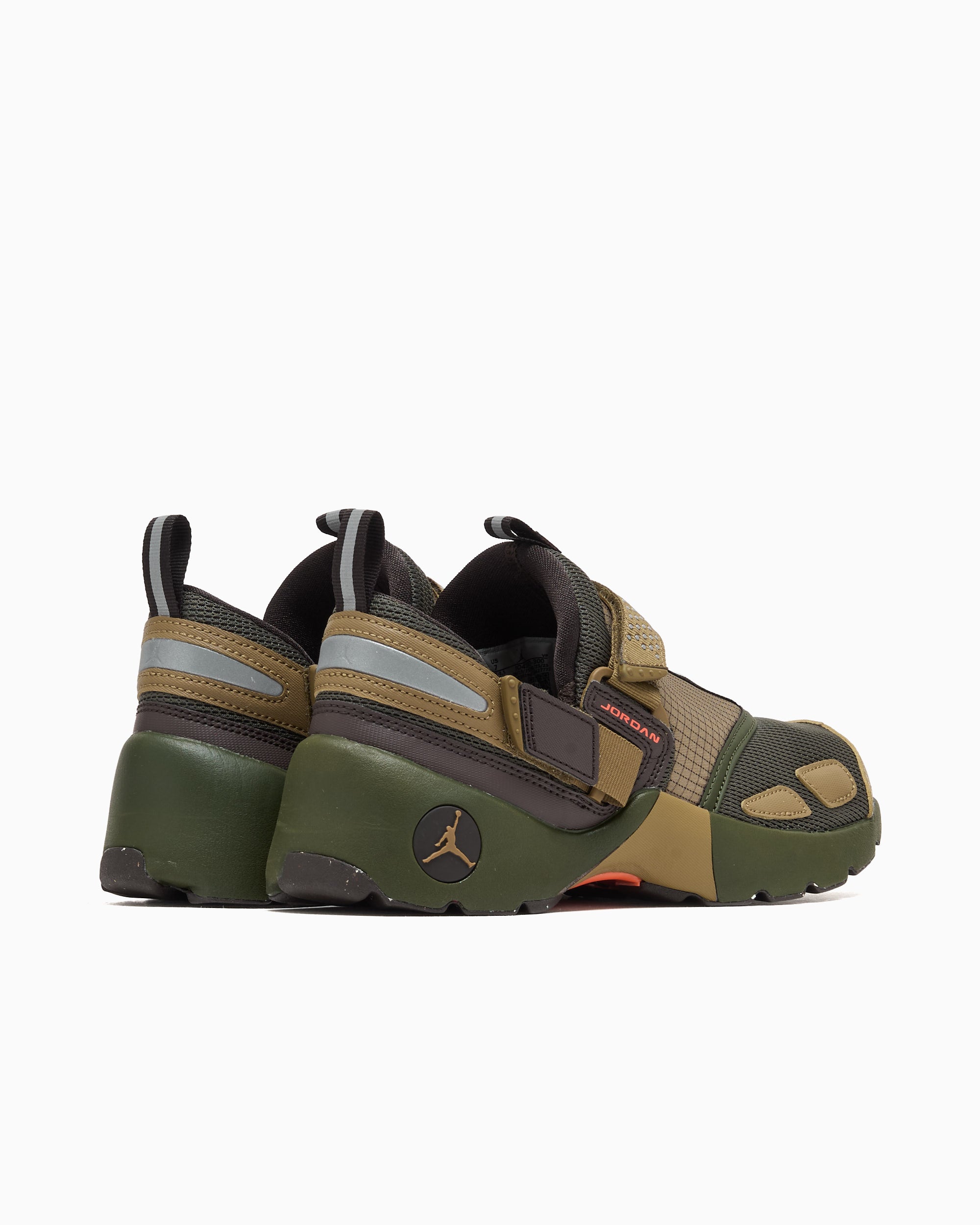 Sneakers Jordan Women's Trunner LX - IO4190-300