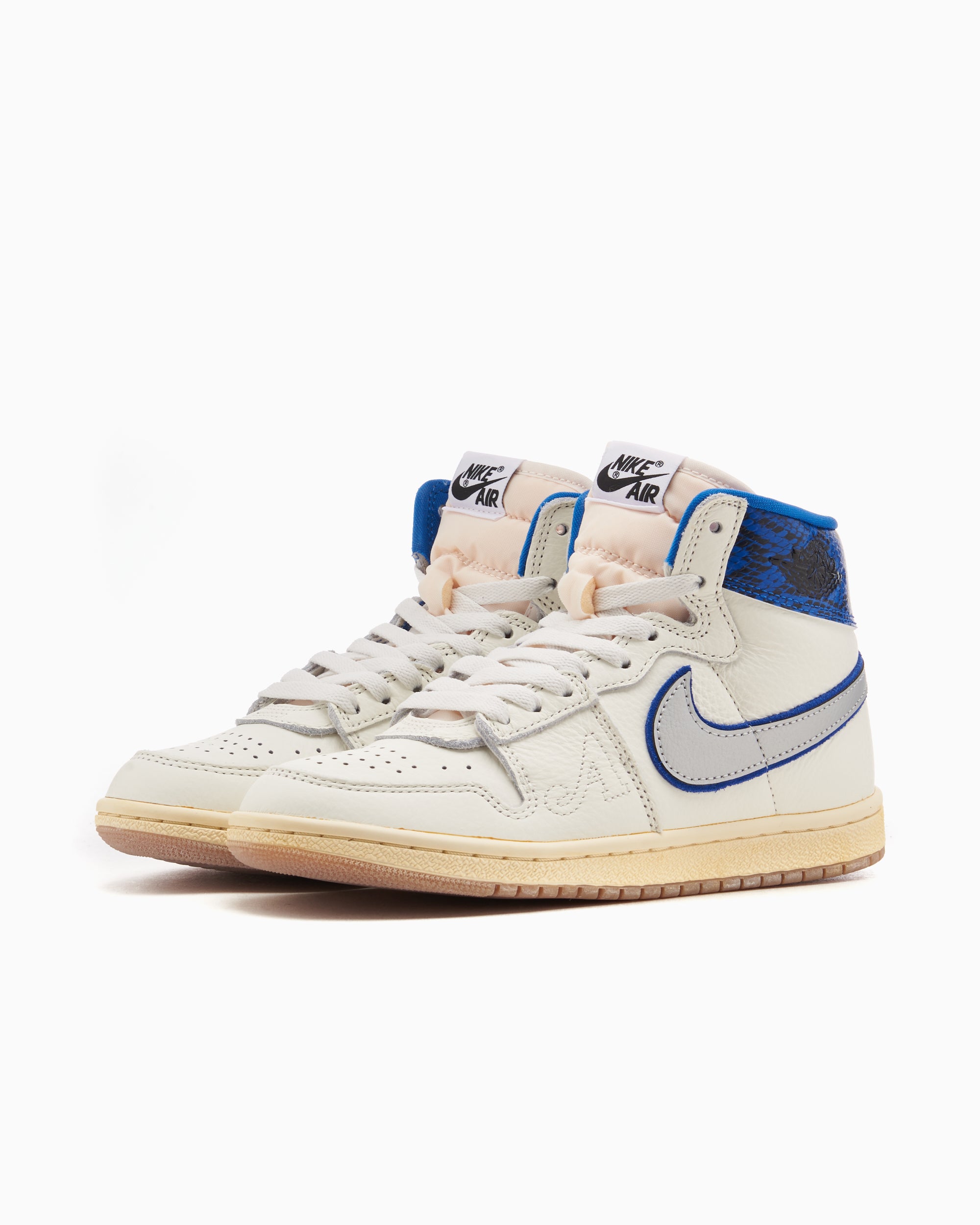 Sneakers Jordan x Awake NY Air Ship "Game Royal" - FN8675-104