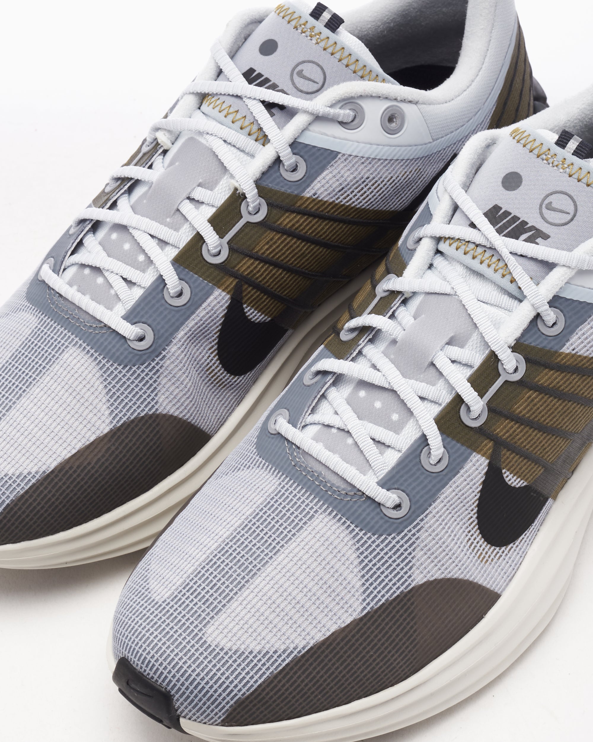 Sneakers Nike Lunar Roam "Platinum Tint And Desert Moss" - DV2440-001