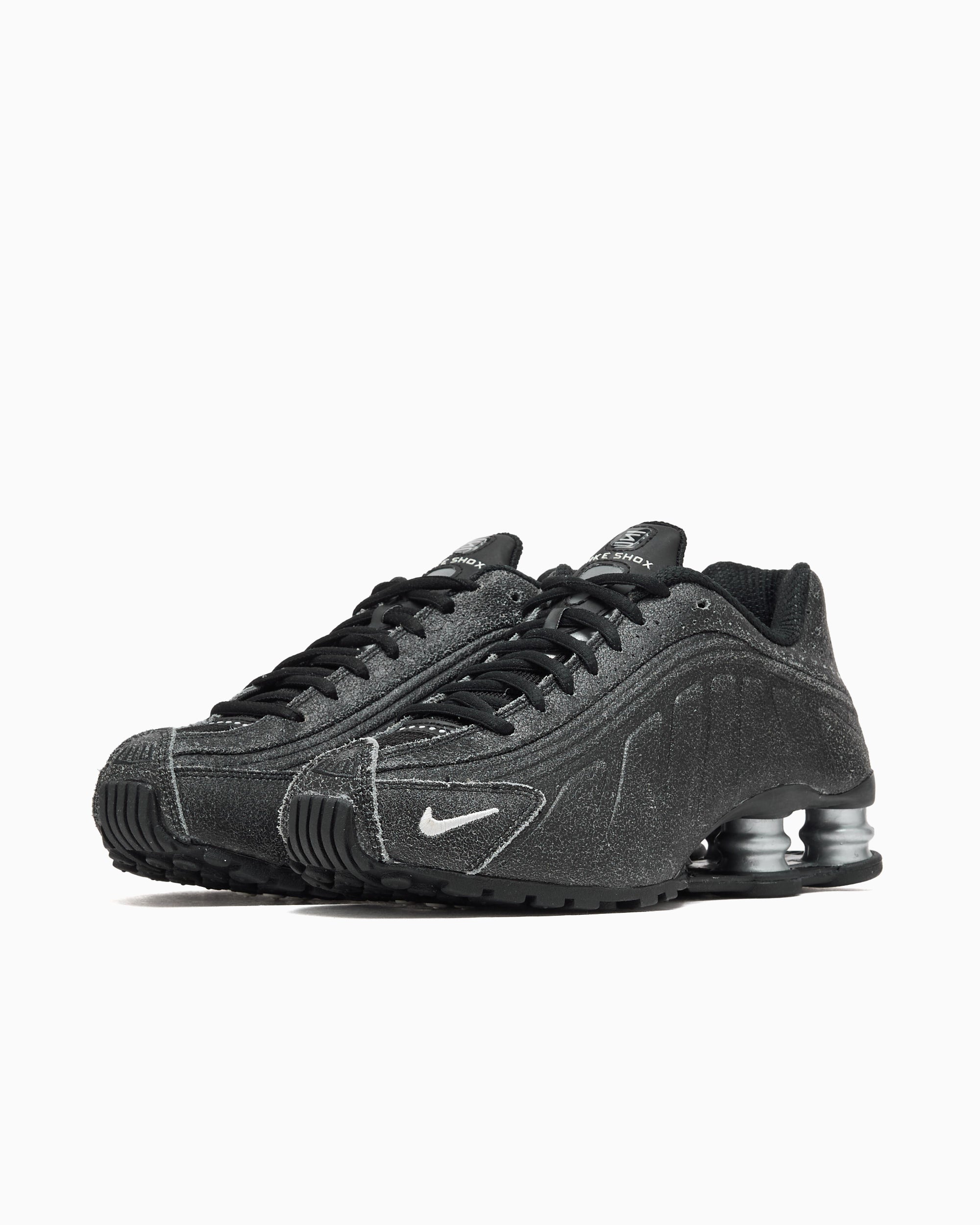 Sneakers Nike Shox R4 "Black Distressed" - IO4544-002