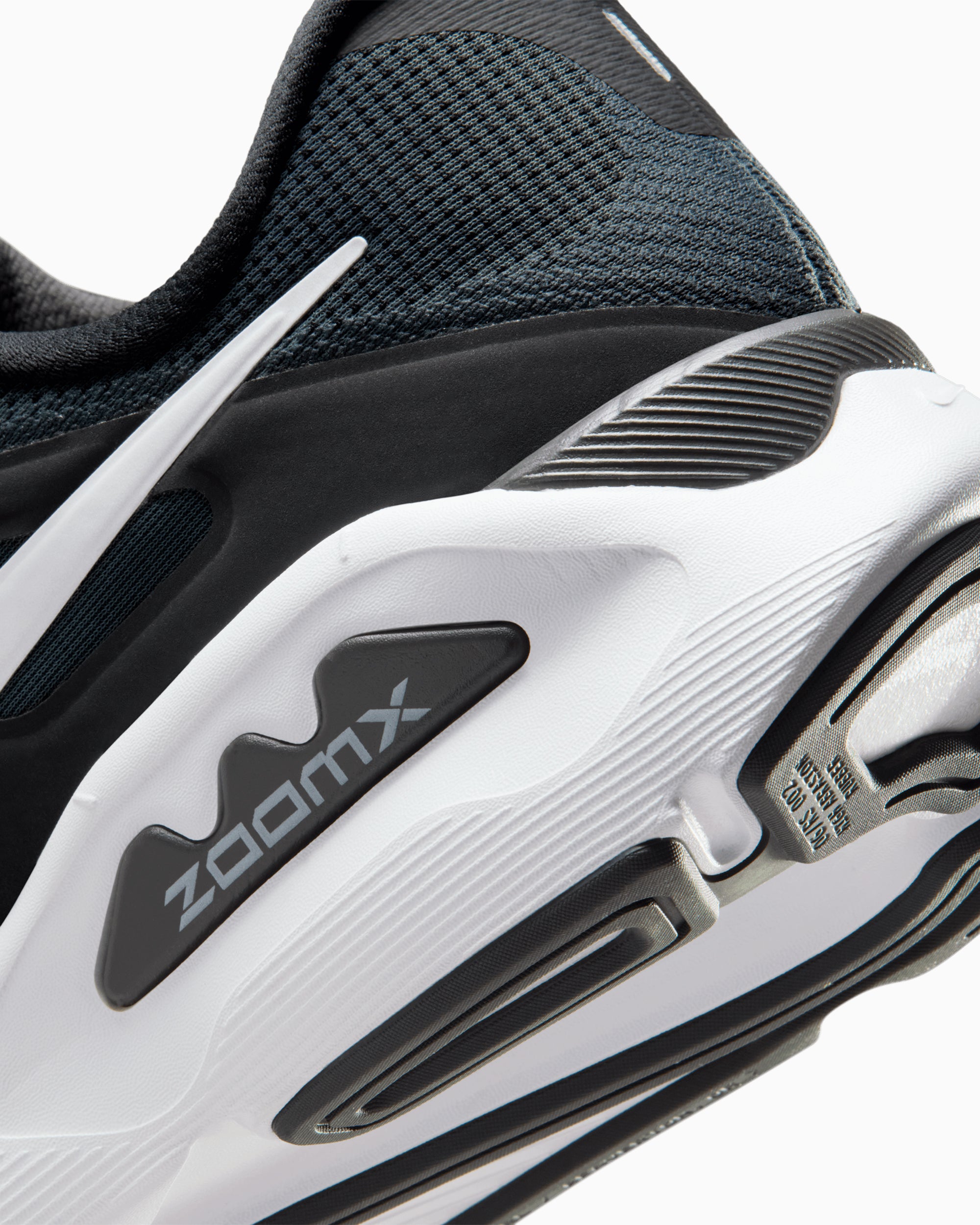 Sneakers Nike Structure Plus - HQ3048-001