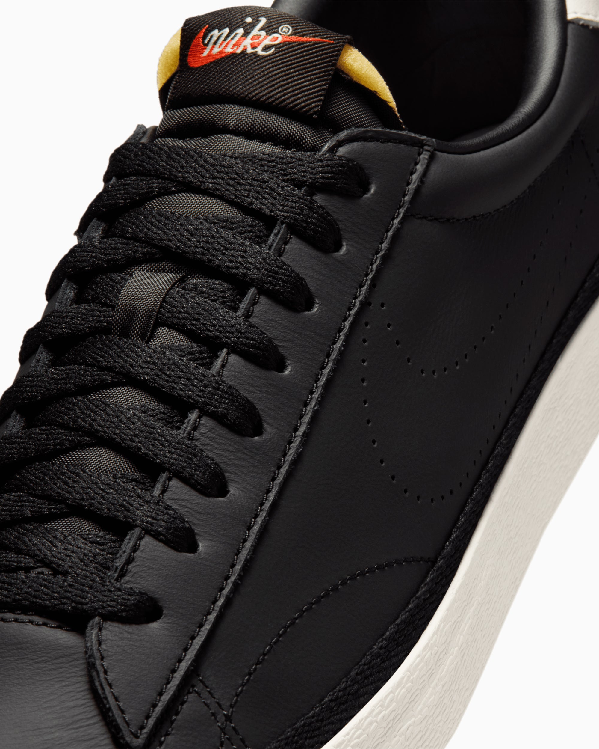 Sneakers Nike Tennis Classic AC - IO1738-001