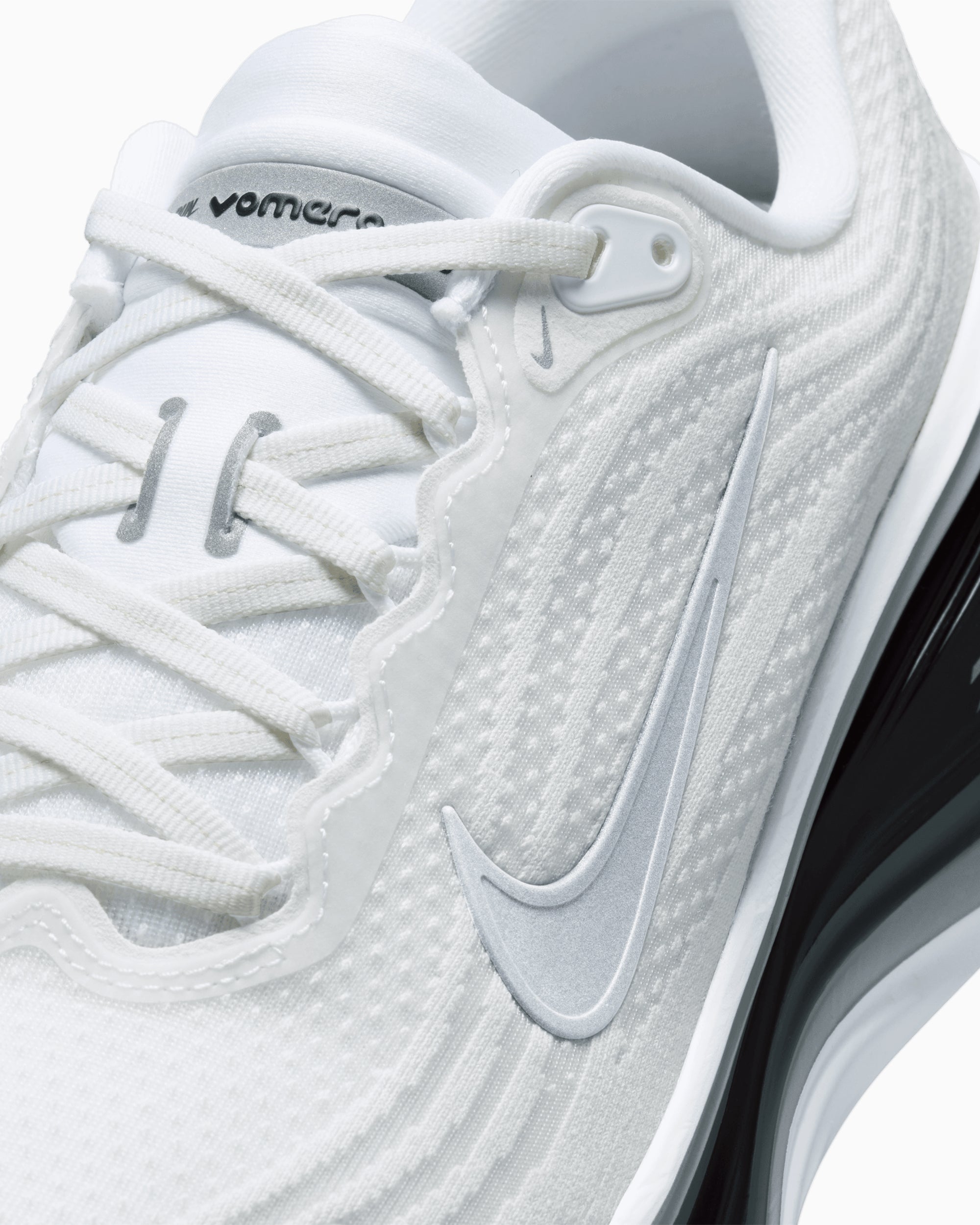 Sneakers Nike Vomero Plus - II7181-102