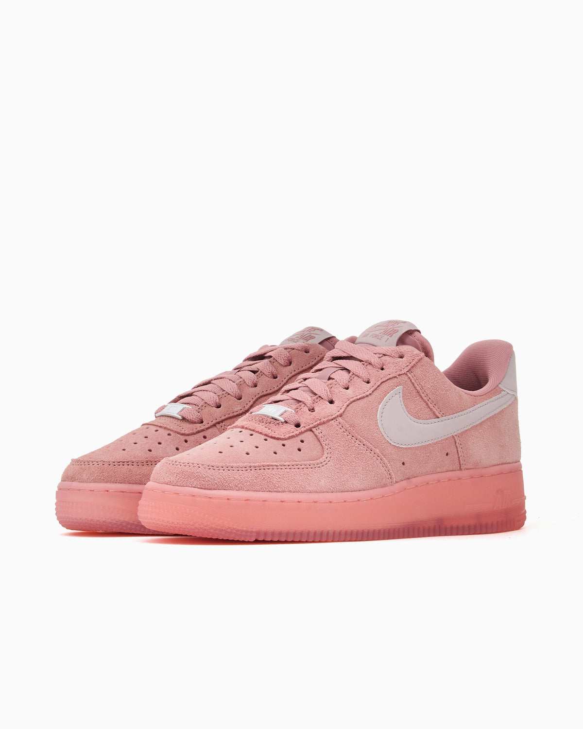 Sneakers Nike Women's Air Force 1 '07 SE Suede - IQ0136-600