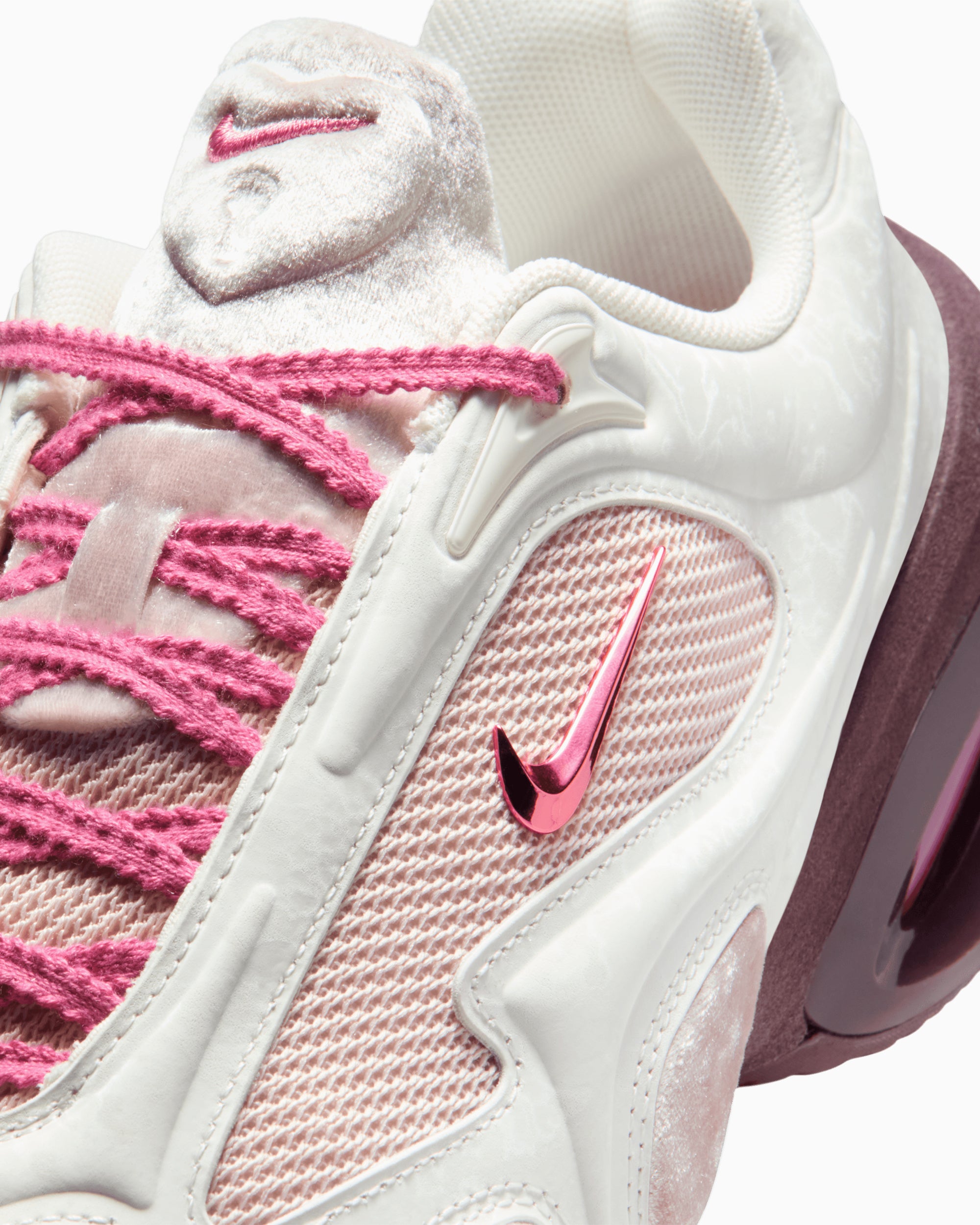 Sneakers Nike Women's Air Max Muse “Valentine’s Day” - IQ1152-666