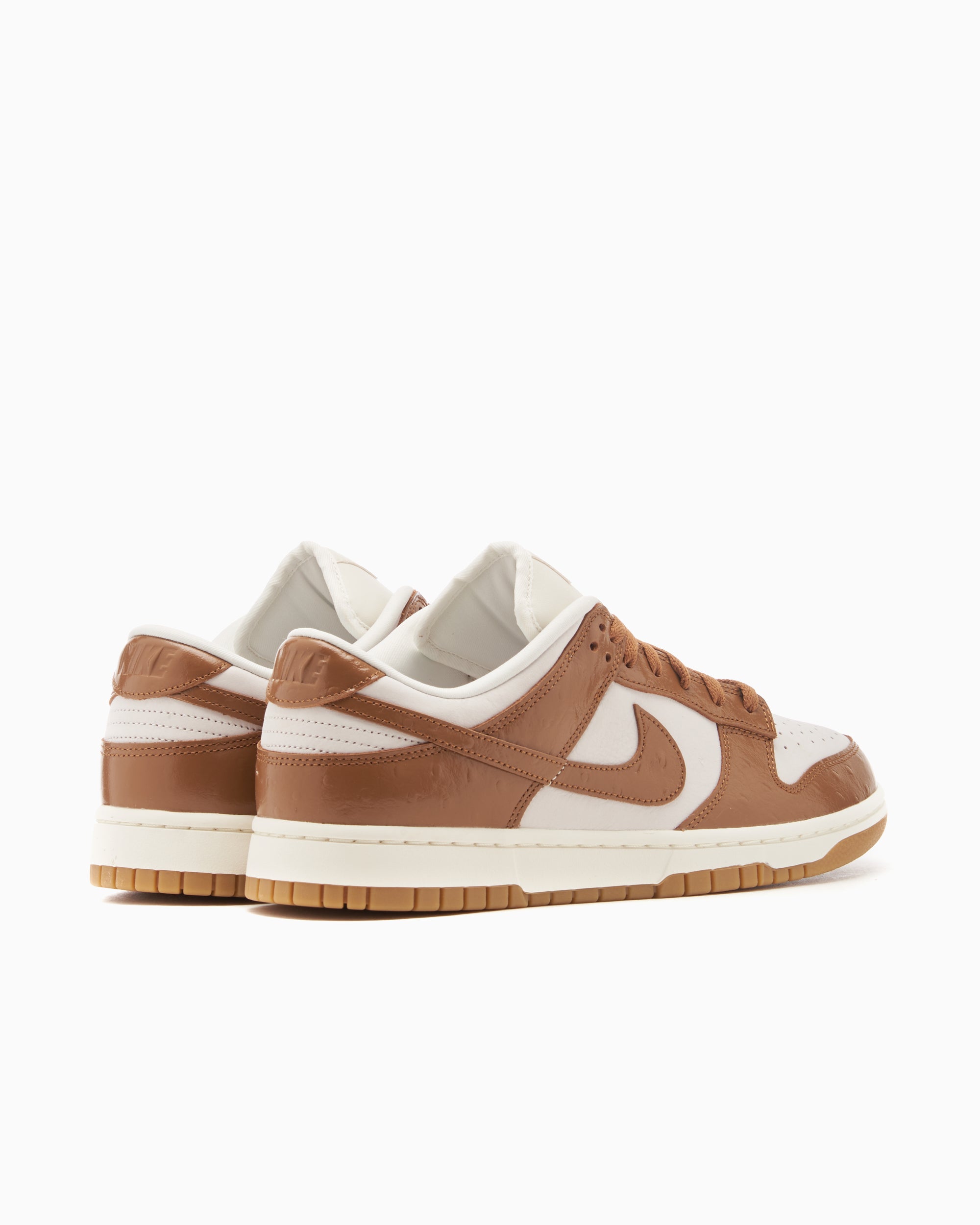 Sneakers Nike Women's Dunk Low LX "Ale Brown" - FJ2260-001