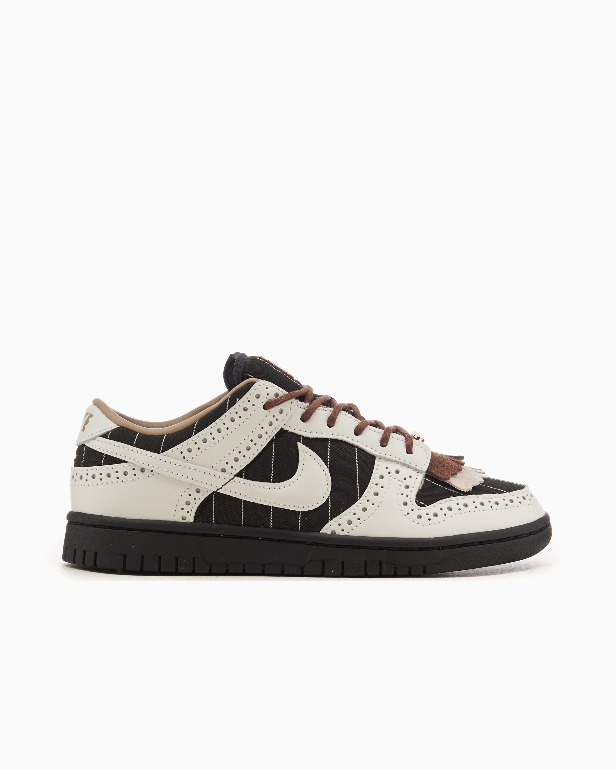 Sneakers Nike Women's Dunk Low LX "Brogue Pinstripe" - FV3642-010