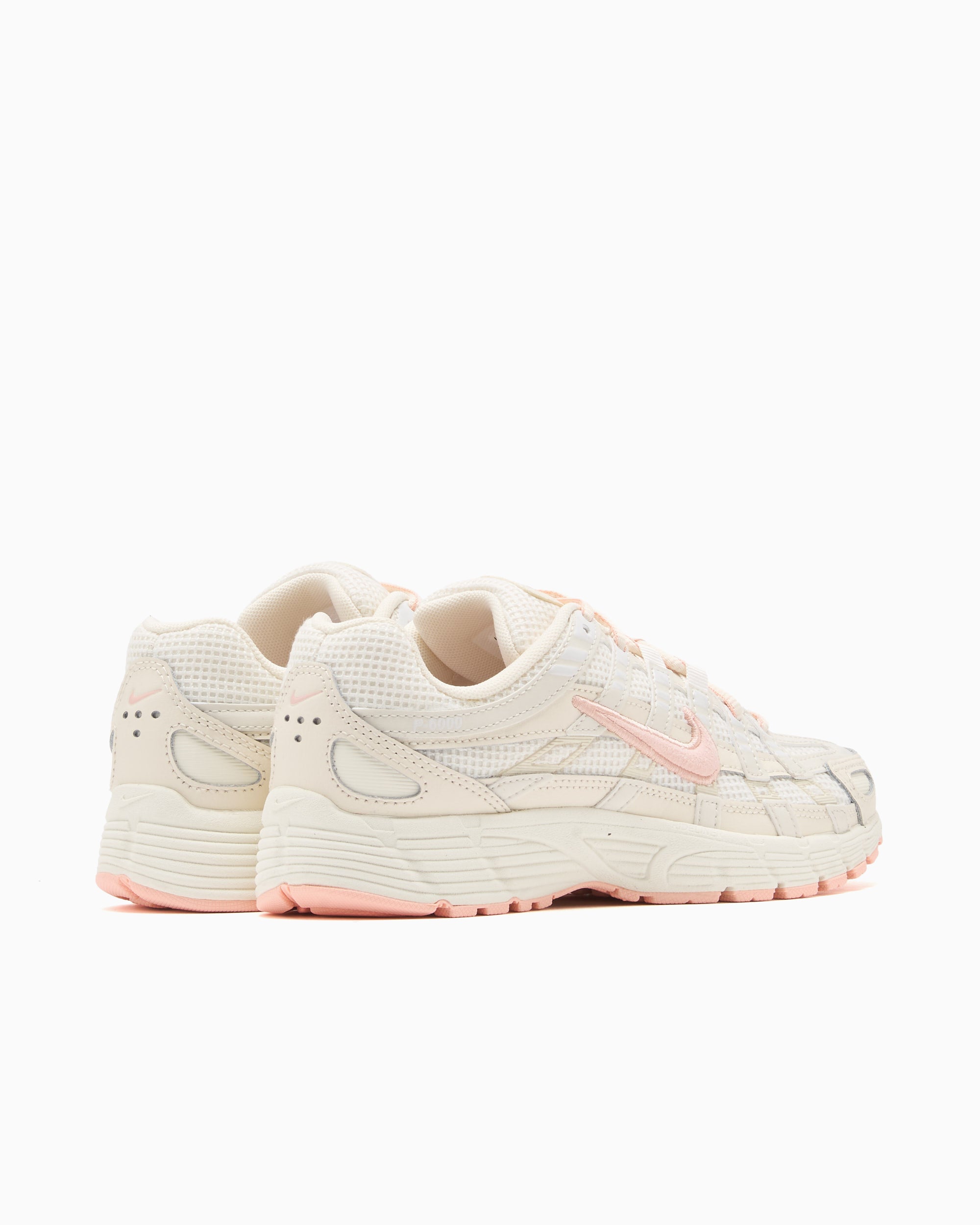 Sneakers Nike Women's P-6000 - IR1215-101
