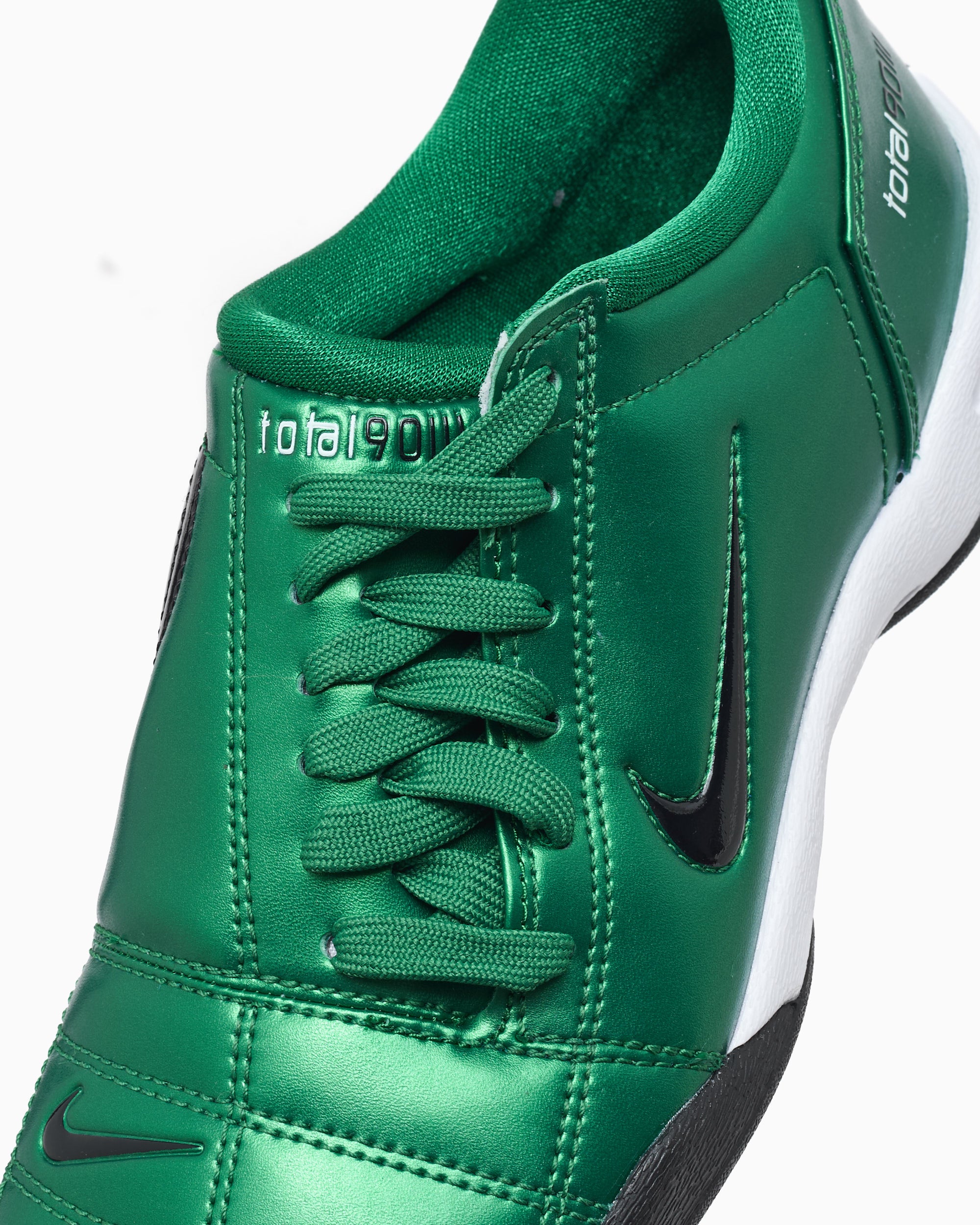 Sneakers Nike Women's Total 90 - IM7595-300