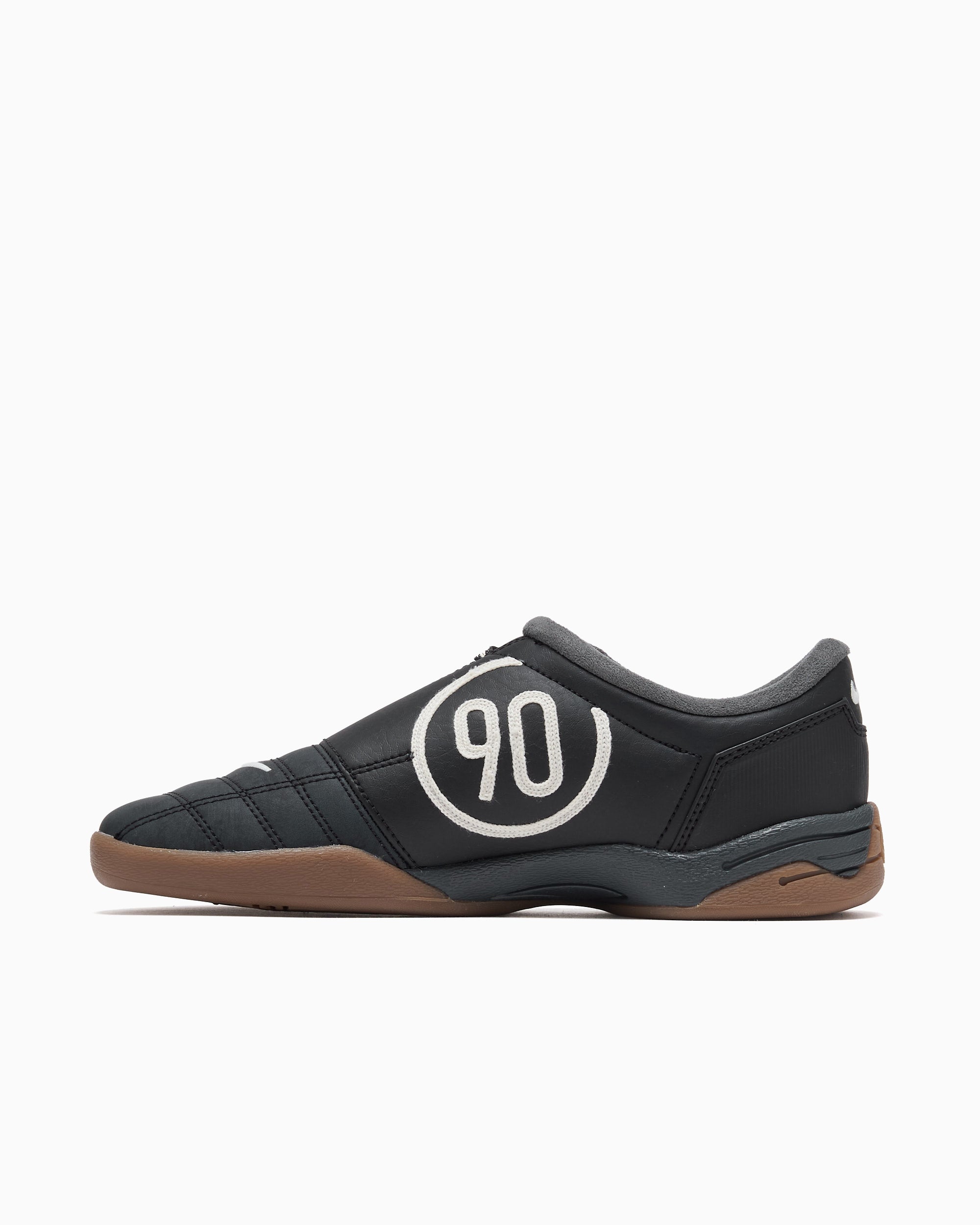 Sneakers Nike Women's Total 90 SP "Black Gum" - IH2314-002