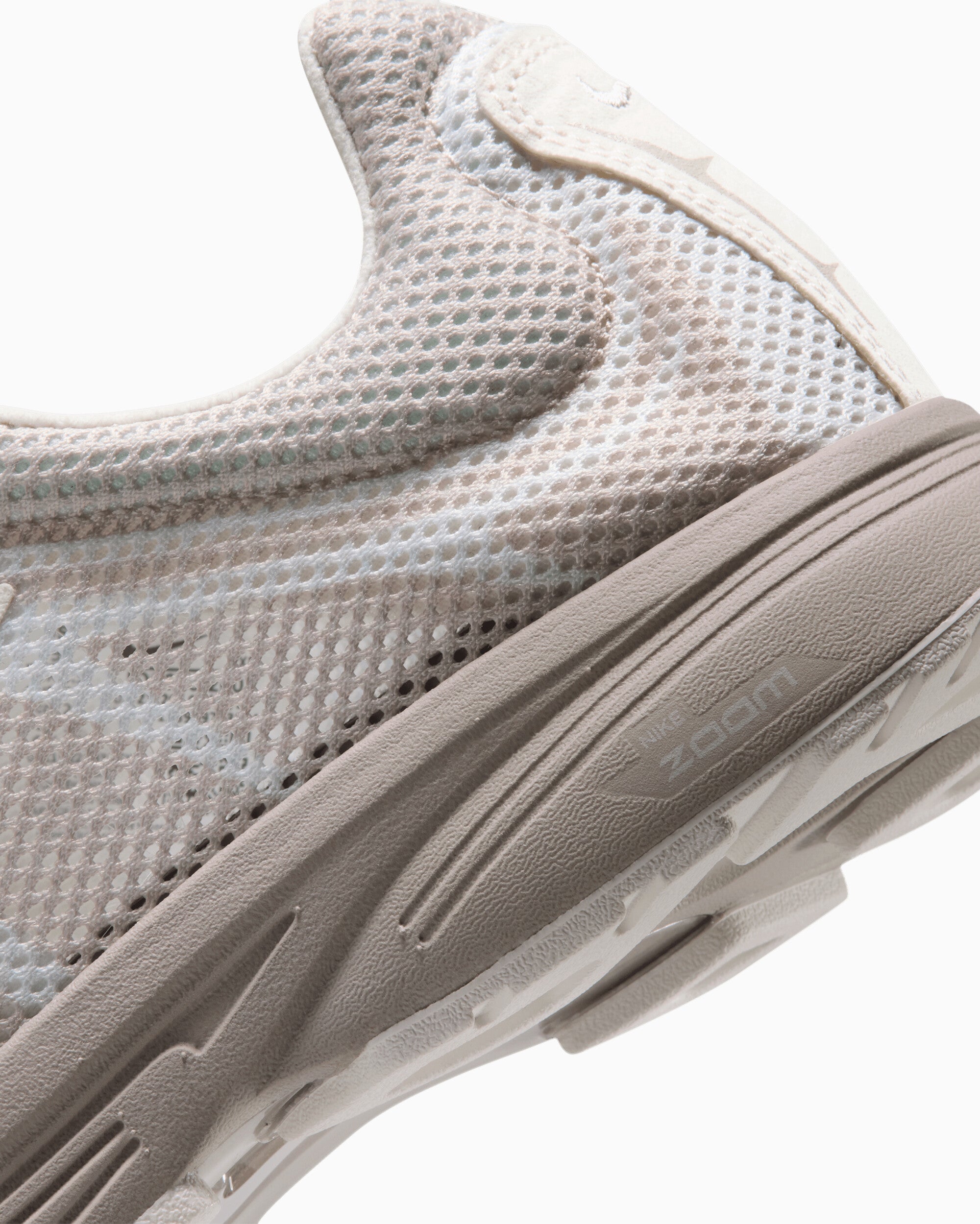 Sneakers Nike Women's Zoom Streak 3 - IQ8020-200