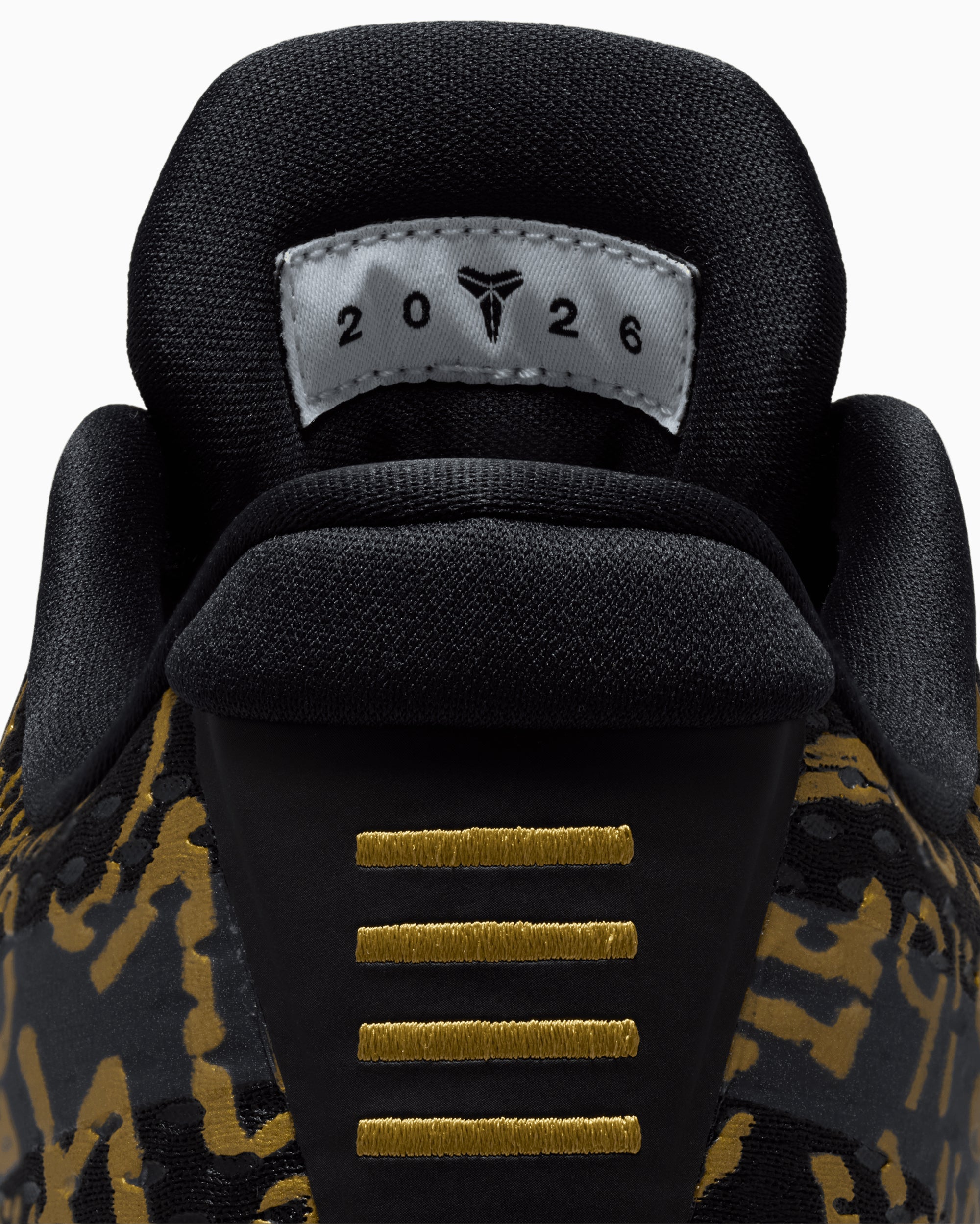 Sneakers Nike x Kobe Bryant 11 EM Protro "Mamba Out" - IU4902-900
