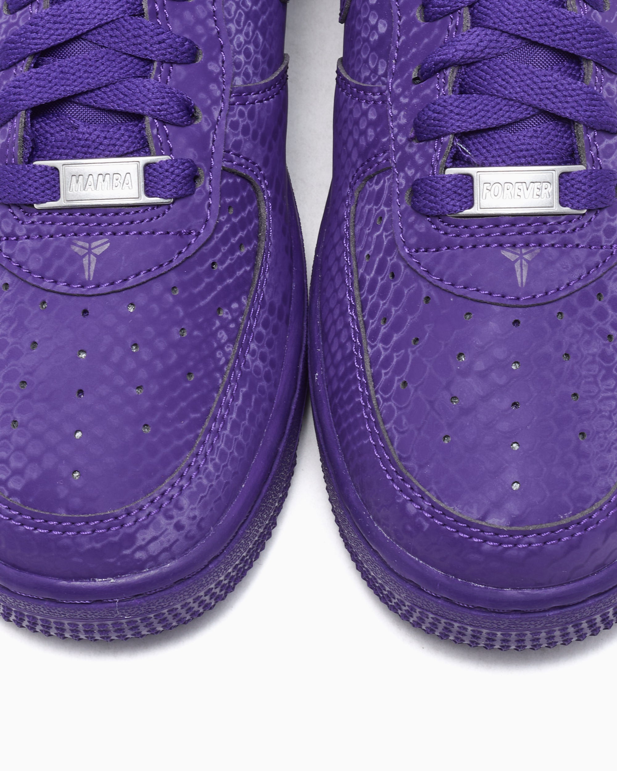 Sneakers Nike x Kobe Bryant Air Force 1 Low "Court Purple" - IB0018-500