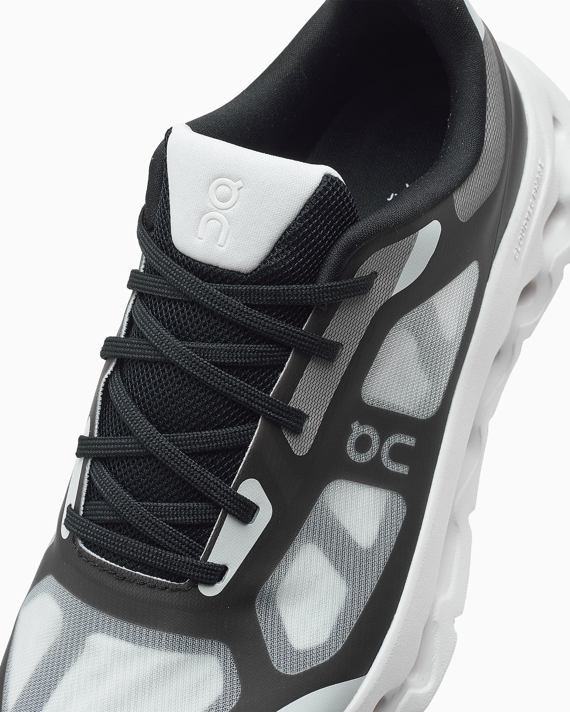 Sneakers On Cloudtilt Remix - 3MG10271430