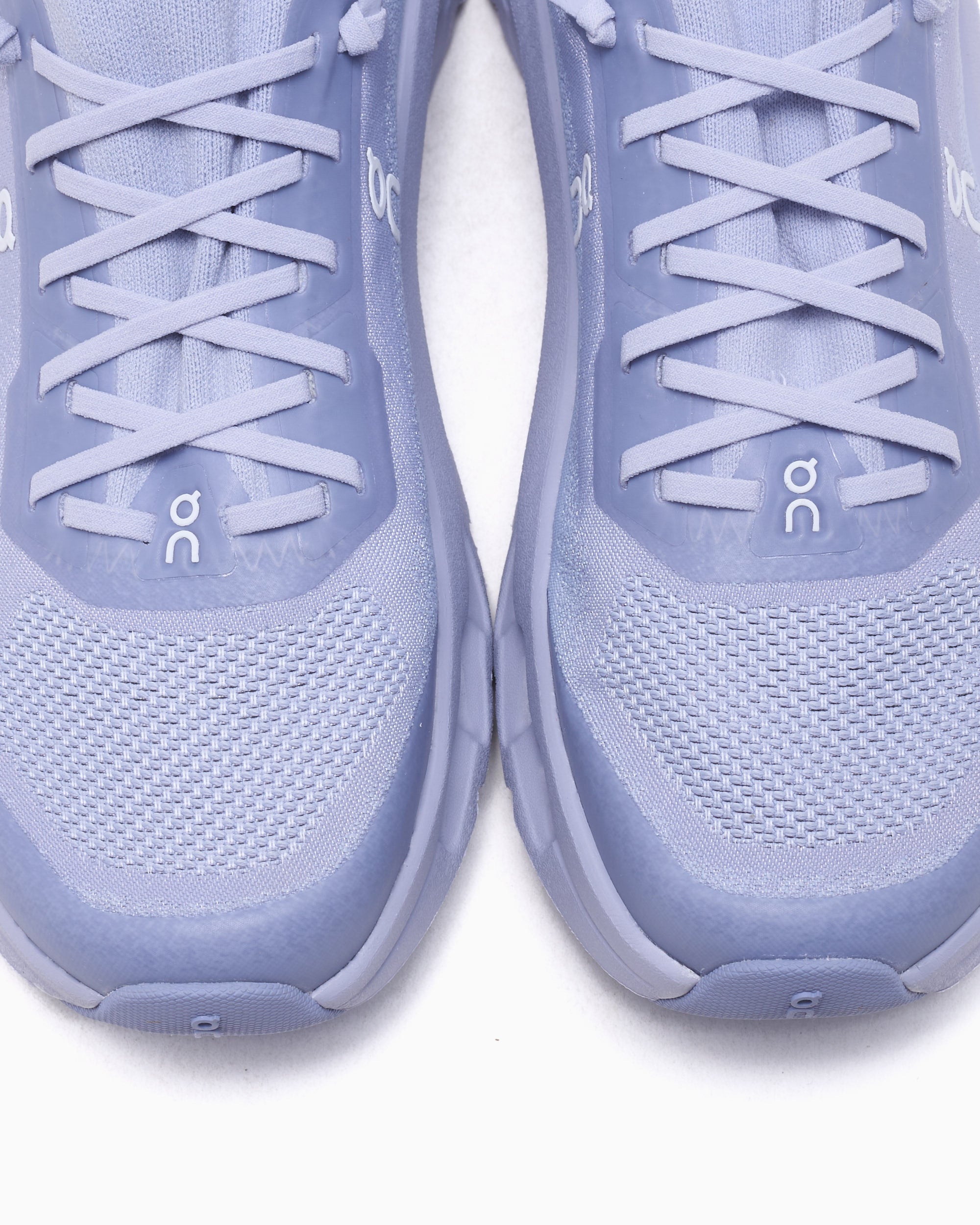 Sneakers On Women's Cloudtilt Moon - 3WF30423776