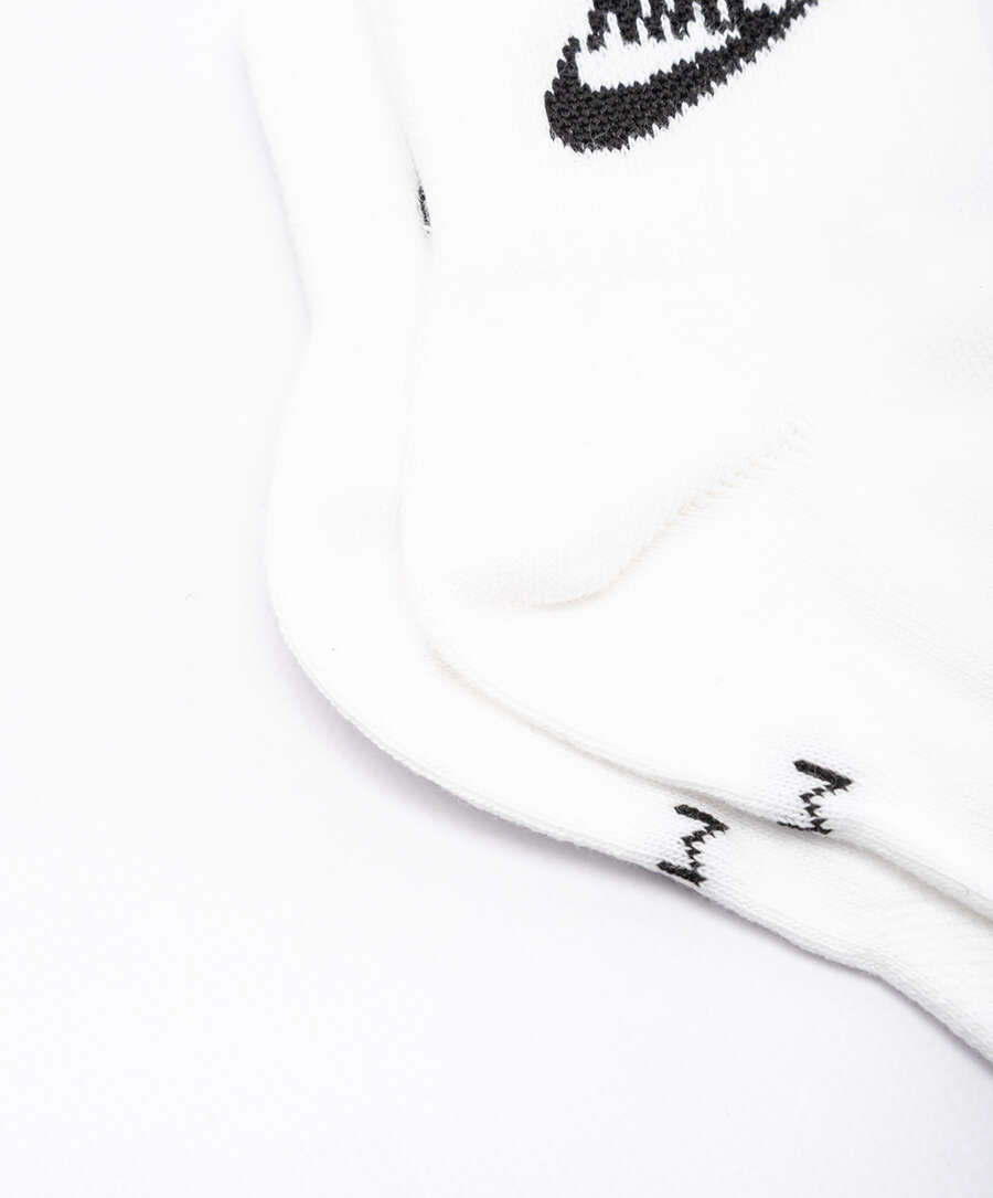 Socks Nike Everyday Essential Unisex Socks (3 Pack) Unisex Socks - SK0110-101