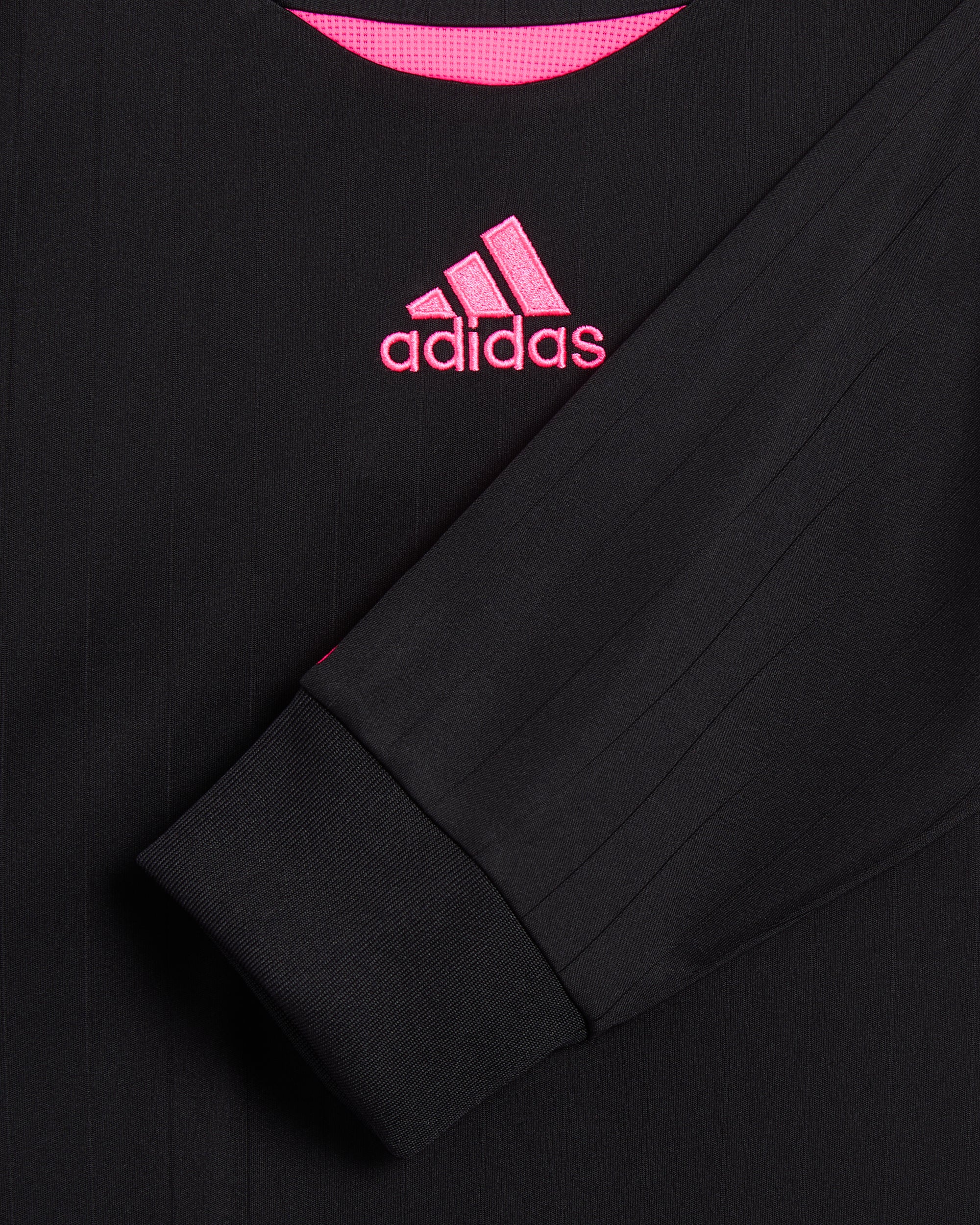 T-Shirts adidas Originals Teamgeist Long-Sleeved Men's T-Shirt - JW5907