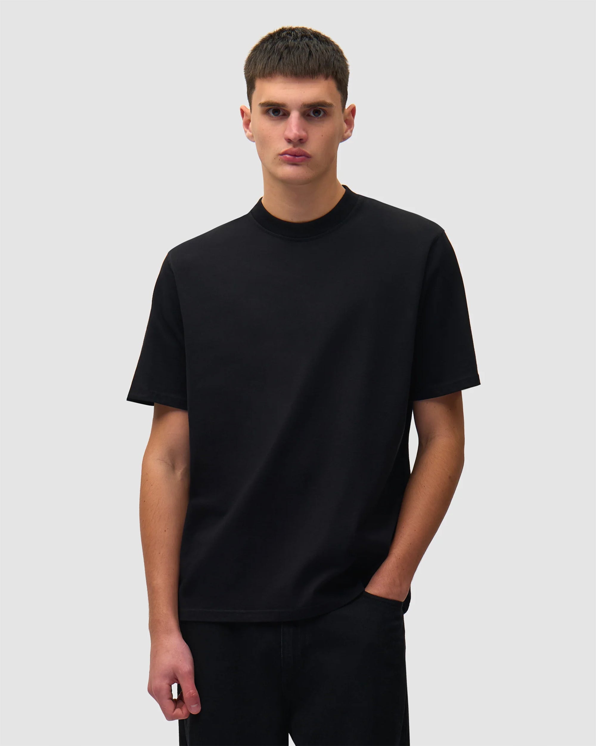 T-Shirts Arte Antwerp Big Logo Graphic Relaxed Men's T-Shirt - SS26-141T-Black