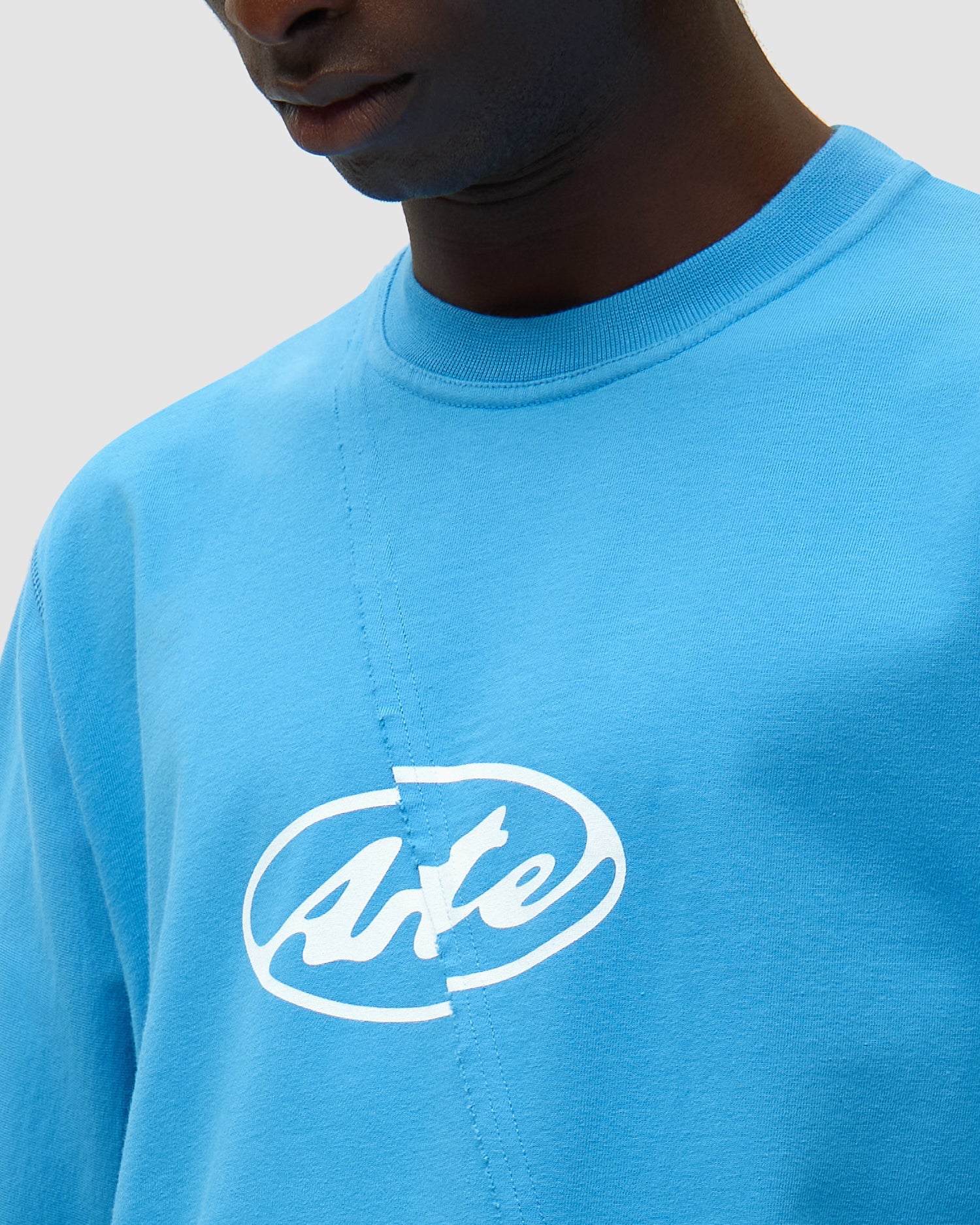 T-Shirts Arte Antwerp Circle Logo Relaxed Men's T-Shirt - SS26-107T-Blue