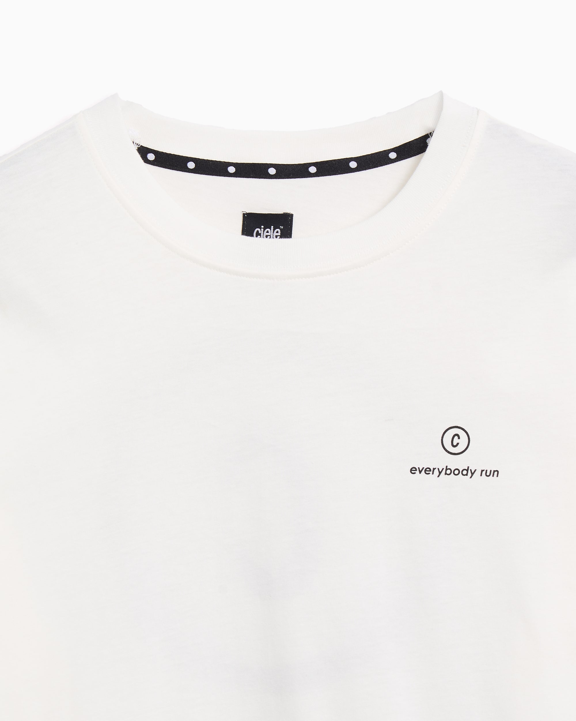 T-Shirts Ciele Athletics Everybody Run Trooper Logo Men's T-Shirt - U-1-TS-0106-WH001