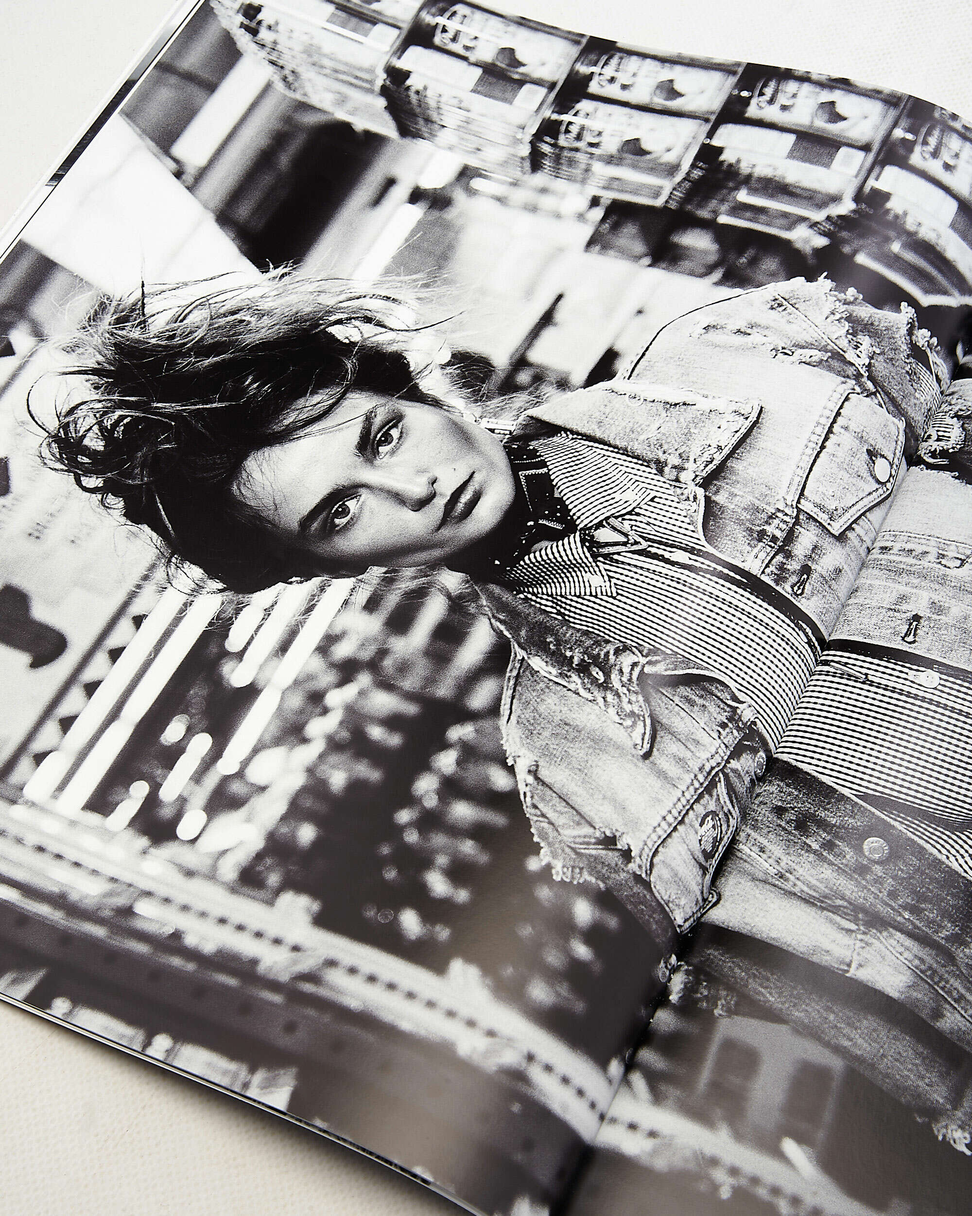 Books Magazines IDEA Jean by Alastair McKimm - IDEA-HO21-11