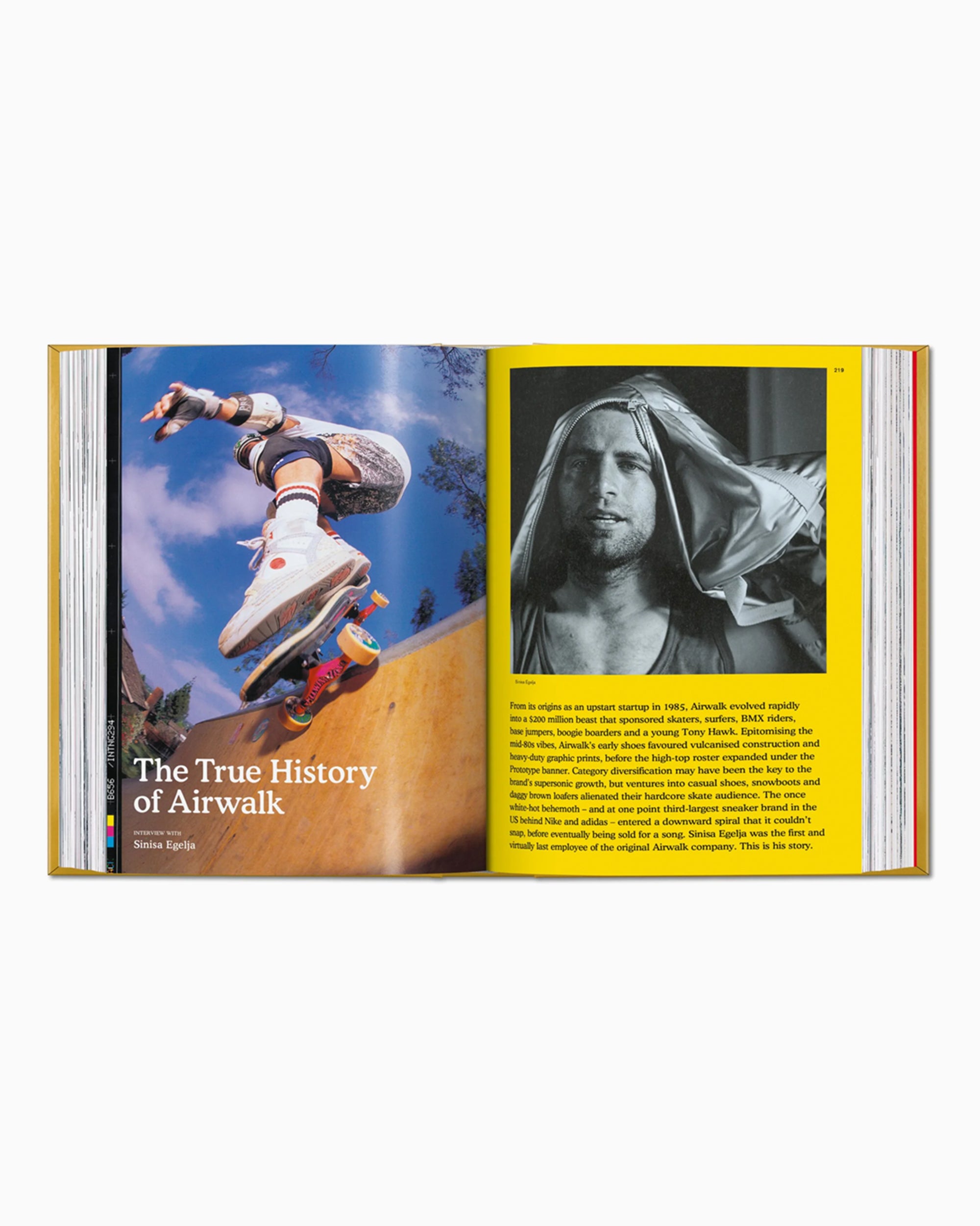 Books Magazines Taschen Sneaker Freaker. The Ultimate Sneaker Book. 40th Ed. - 9783836597982