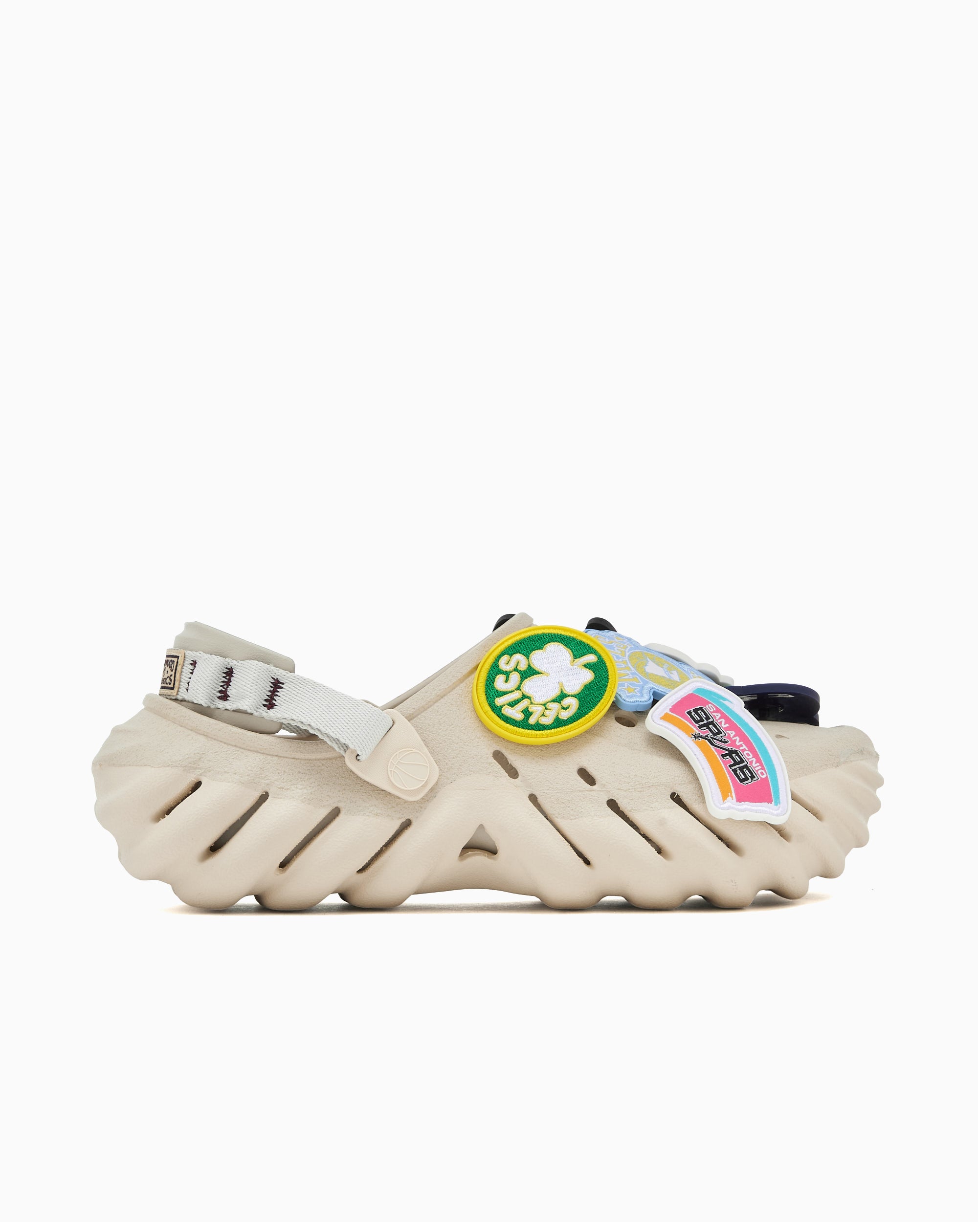 clogs-crocs-nba-echo-clog-