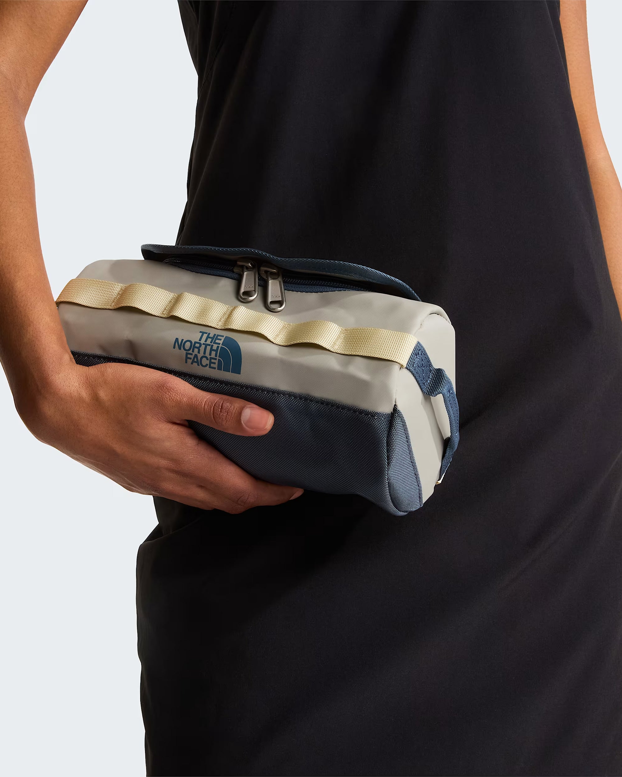 Handbags The North Face Base Camp Travel S Toiletry Bag Unisex Bag - NF0A52TGN6V1