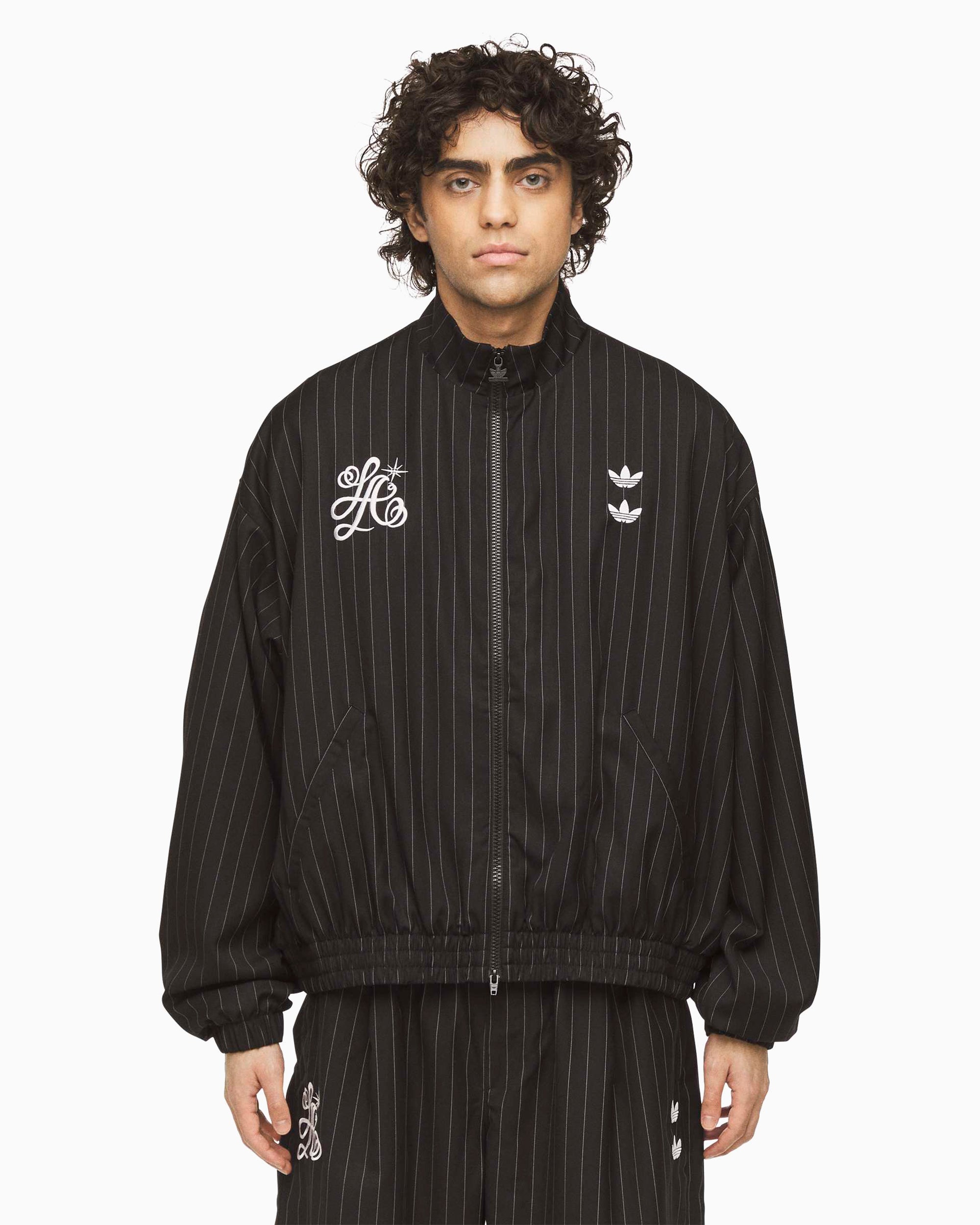 ジャケット・アウター XS ADIDAS WILLY CHAVARRIA STRIPE JACKET adidas Originals x Willy Chavarria Pinstripe Boxy gestreept Trainingsj